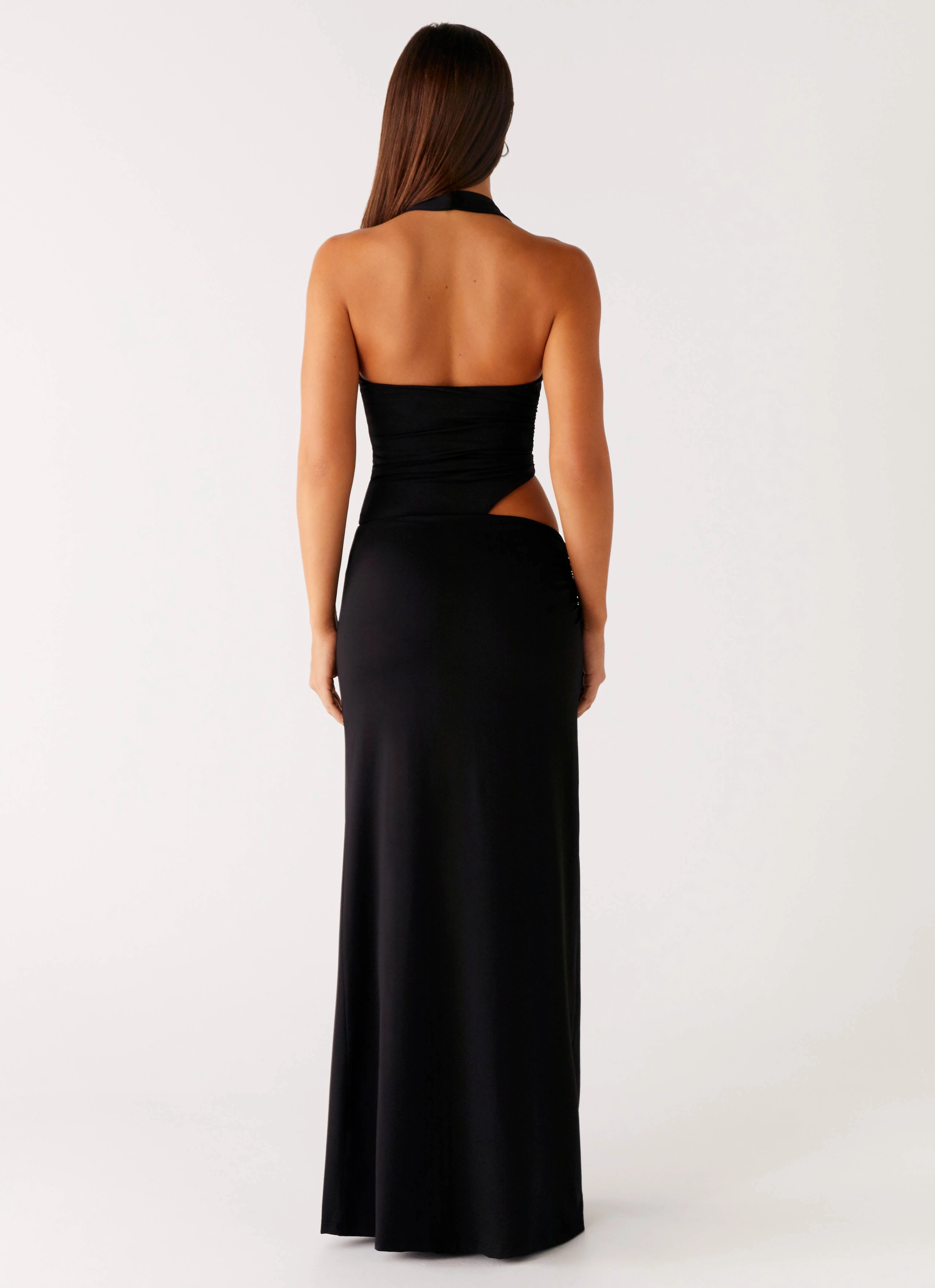 Understated Elegance Relaxed-fit gown Chella Maxi Dress - Black