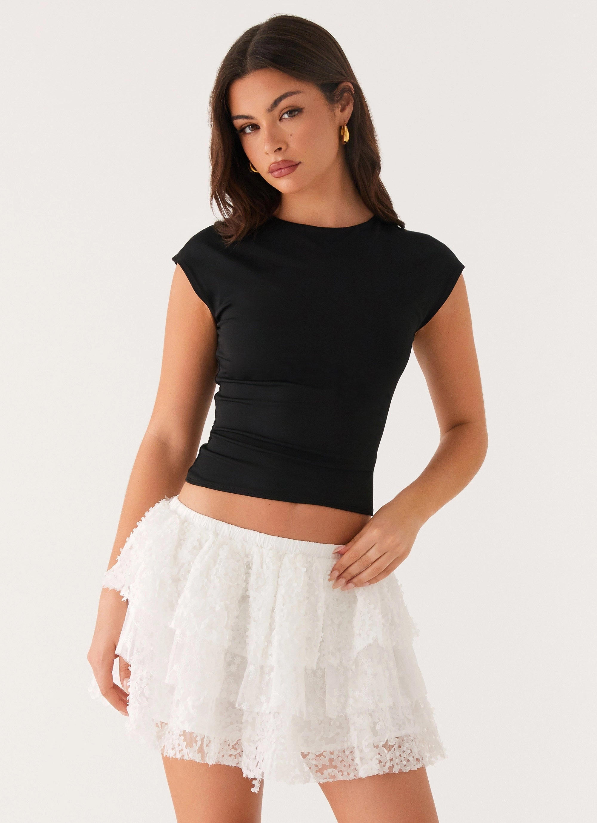 Leg Elongating Erin Layered Mini Skirt - White