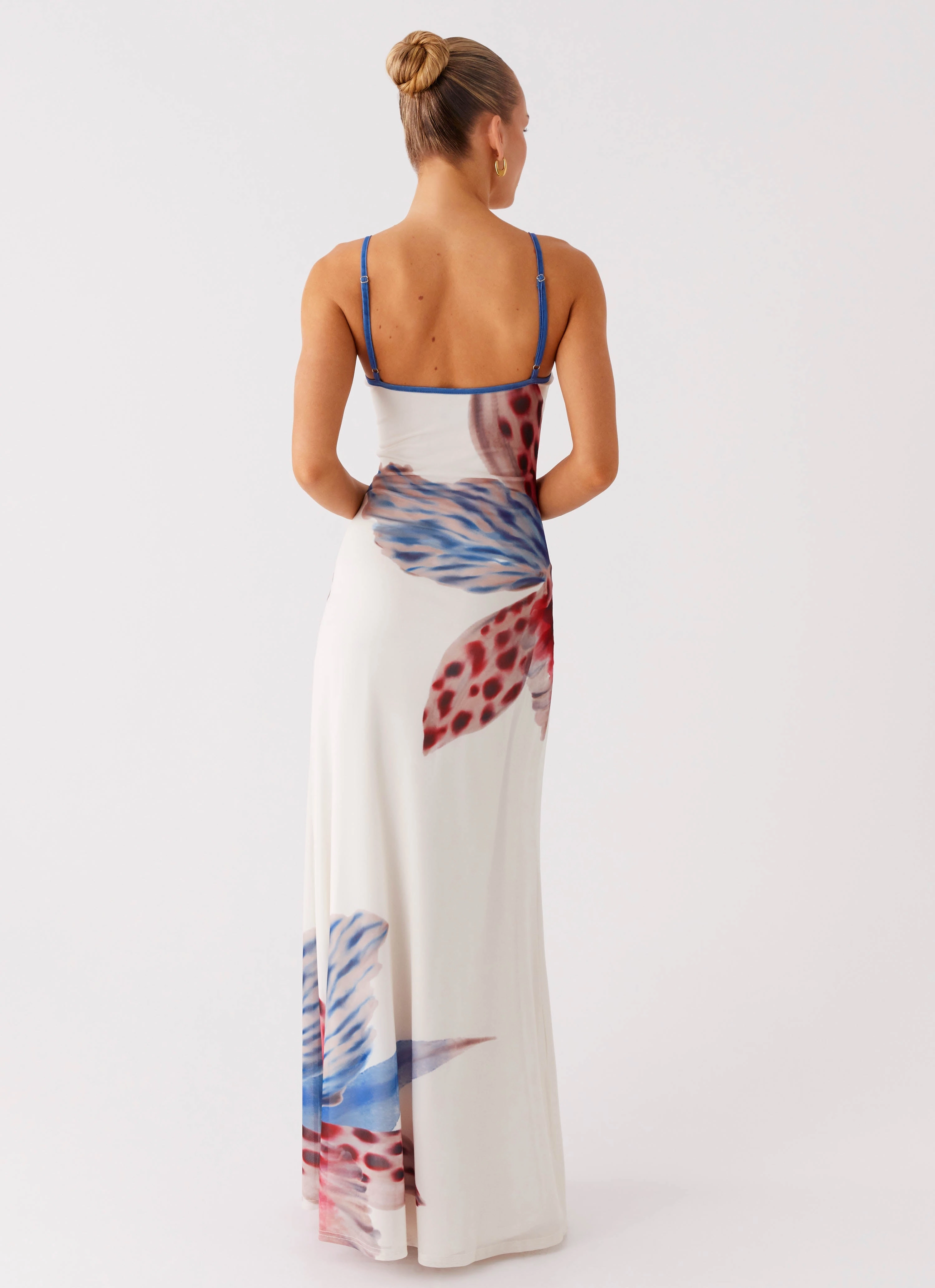 Everett Maxi Dress - White Sea Bloom Travel-friendly Flattering Look Wear