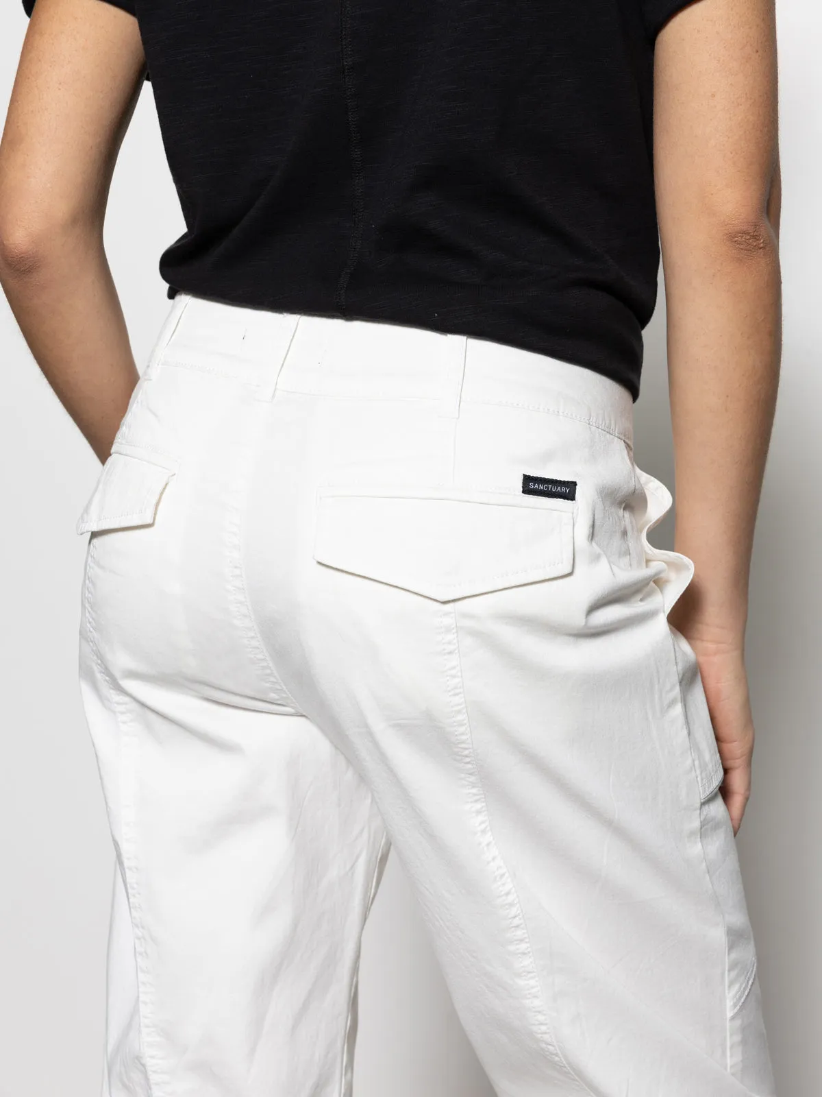 Chic Wear Layered Protection Sahara Tapered Standard Rise Pant Chalk