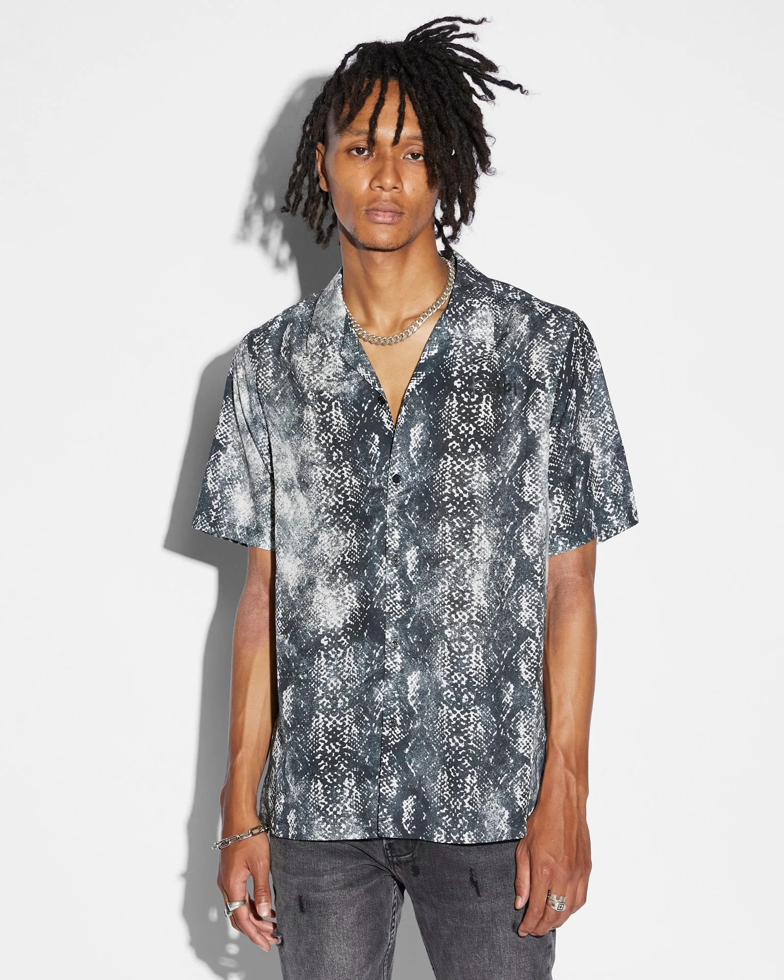 Ribbed Trims FlexibleWaistband Flatlock Seams MAMBA RESORT SS SHIRT BLACK