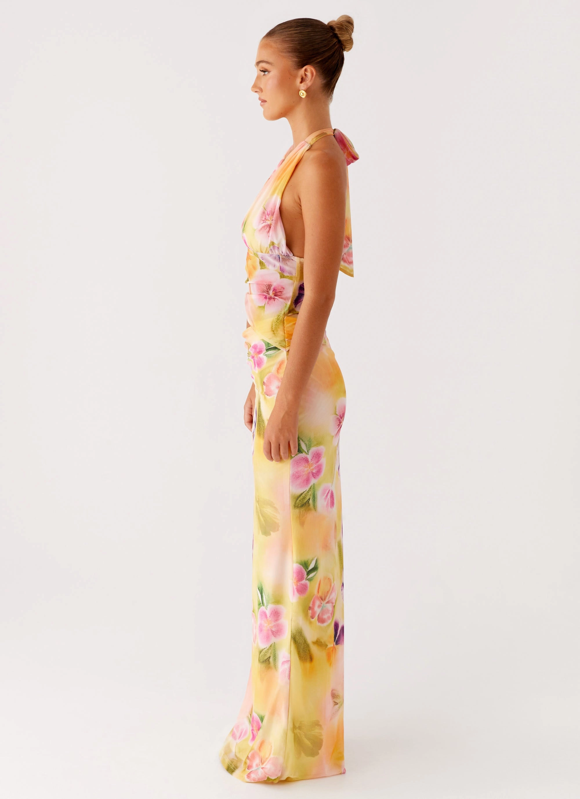 Main Act Halter Maxi Dress - Sunburst Floral Basic Warm Fitted Shape
