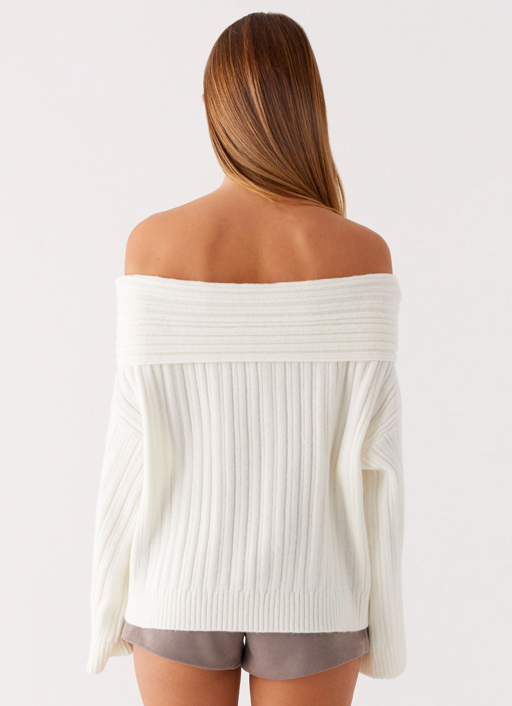 ErgonomicShape Reinforced Shoulder Seams Federica Off Shoulder Knit - White