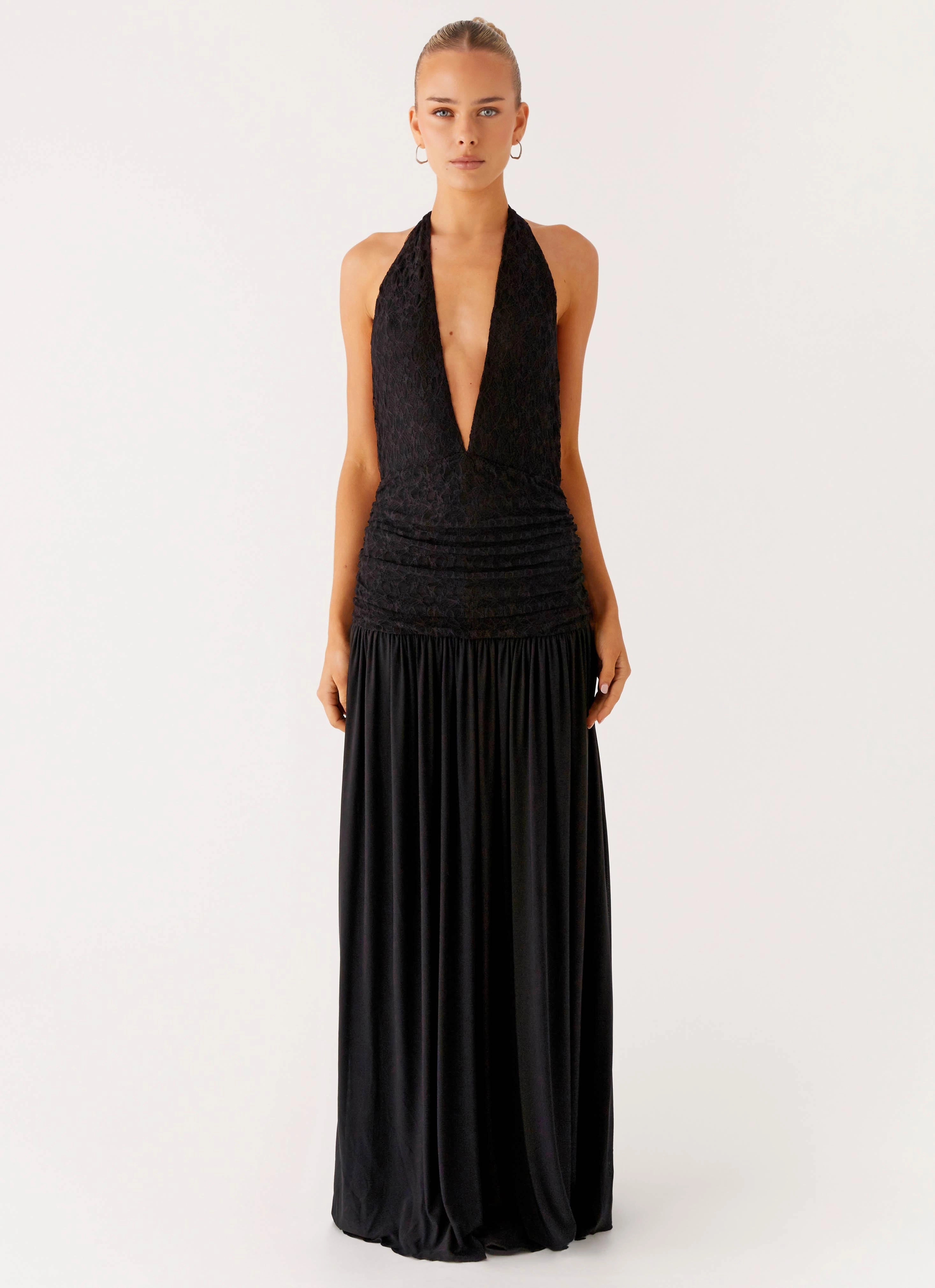 Urban Casual Full Attention Maxi Dress - Black