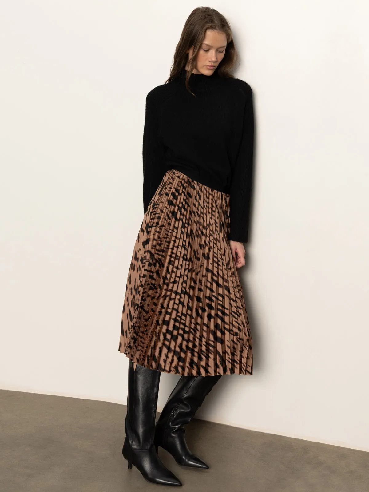 Minimalist Design Flowy legs Nostalgia Pleated Midi Skirt Mocha Leo NonRestrictive Movement