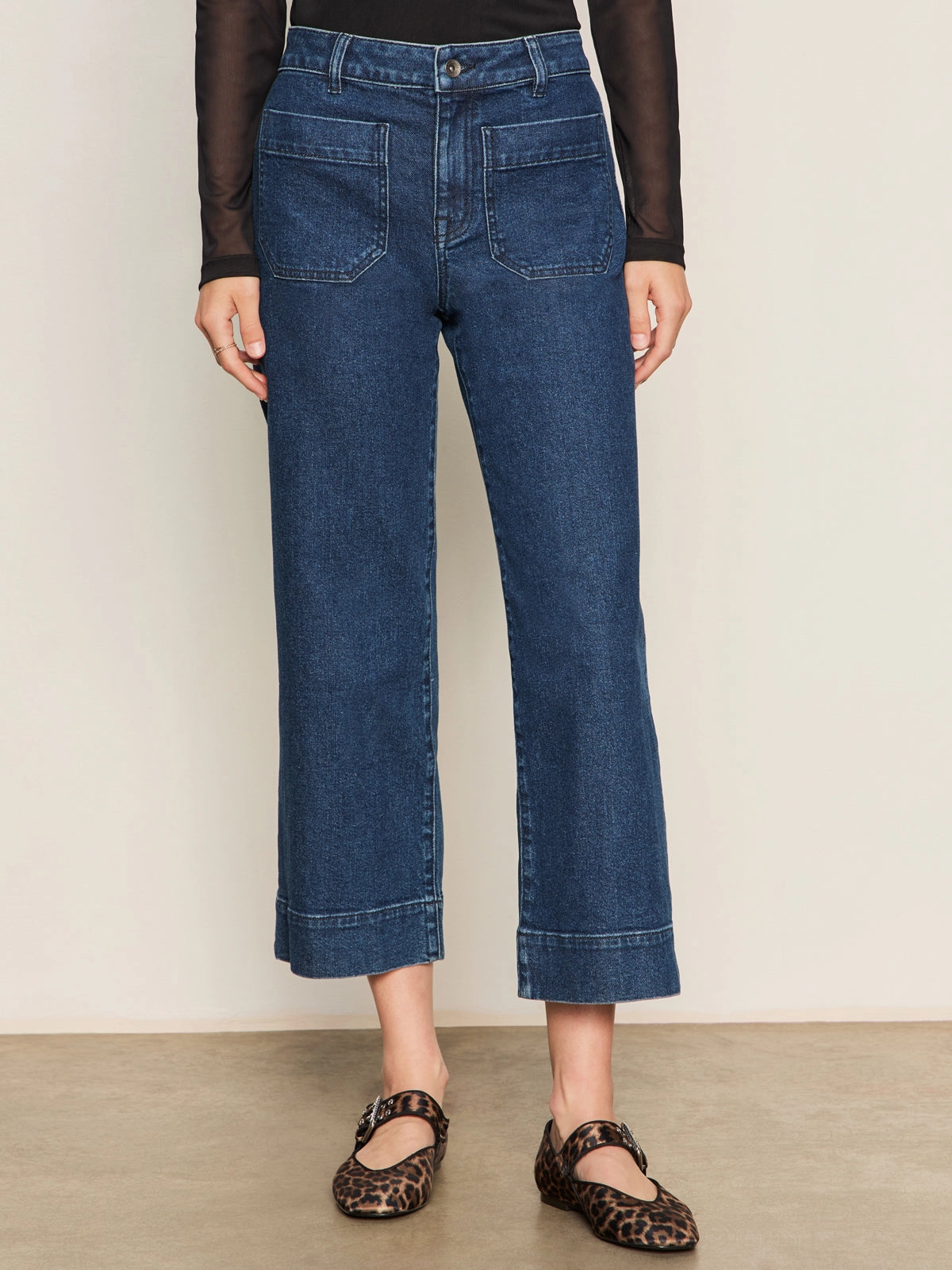The Marine Jean Aspen CollapsibleFrame Minimalist Styling