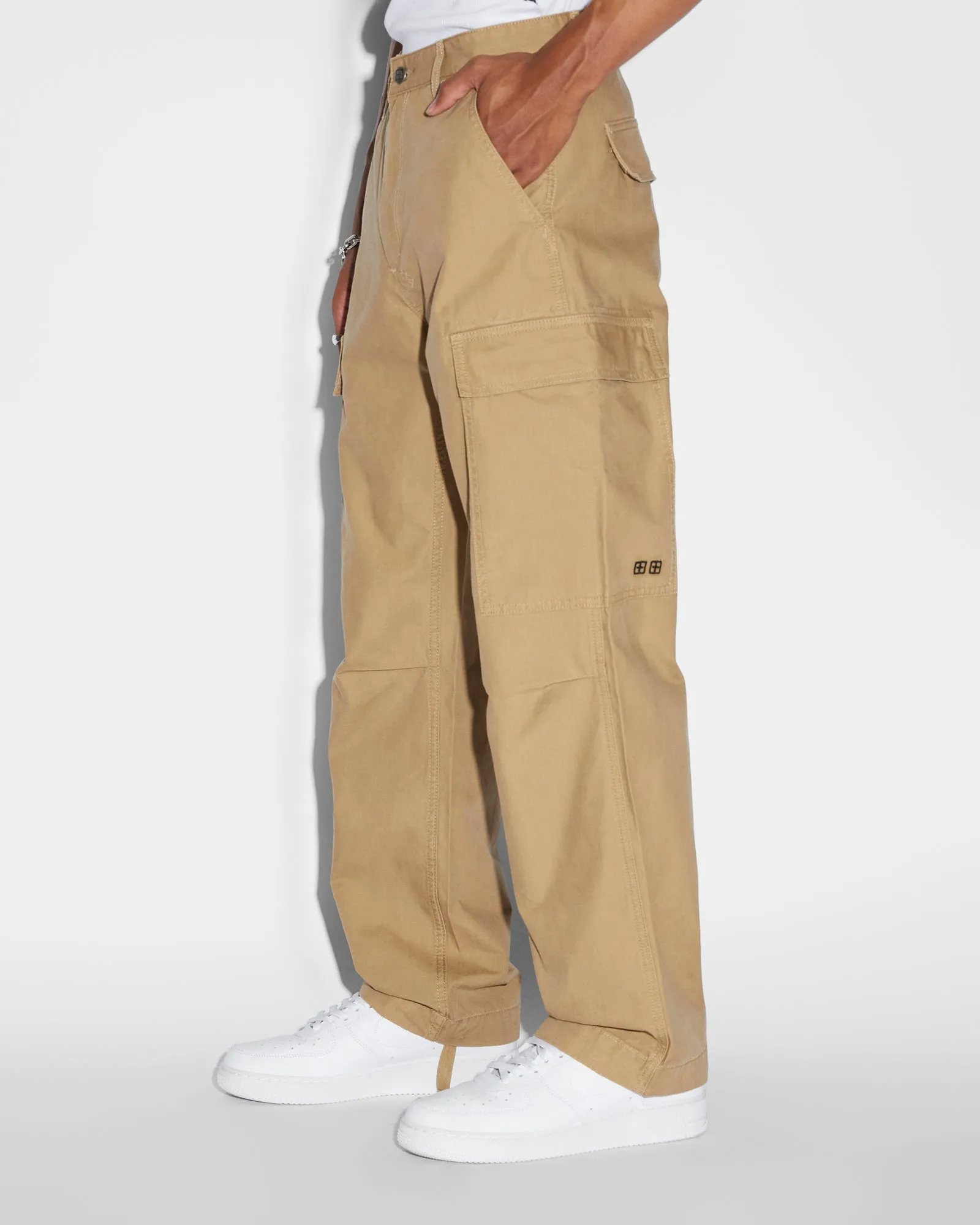 FUGITIVE CARGO PANT DARK TAN Soft Style ErgonomicArticulatedDesign