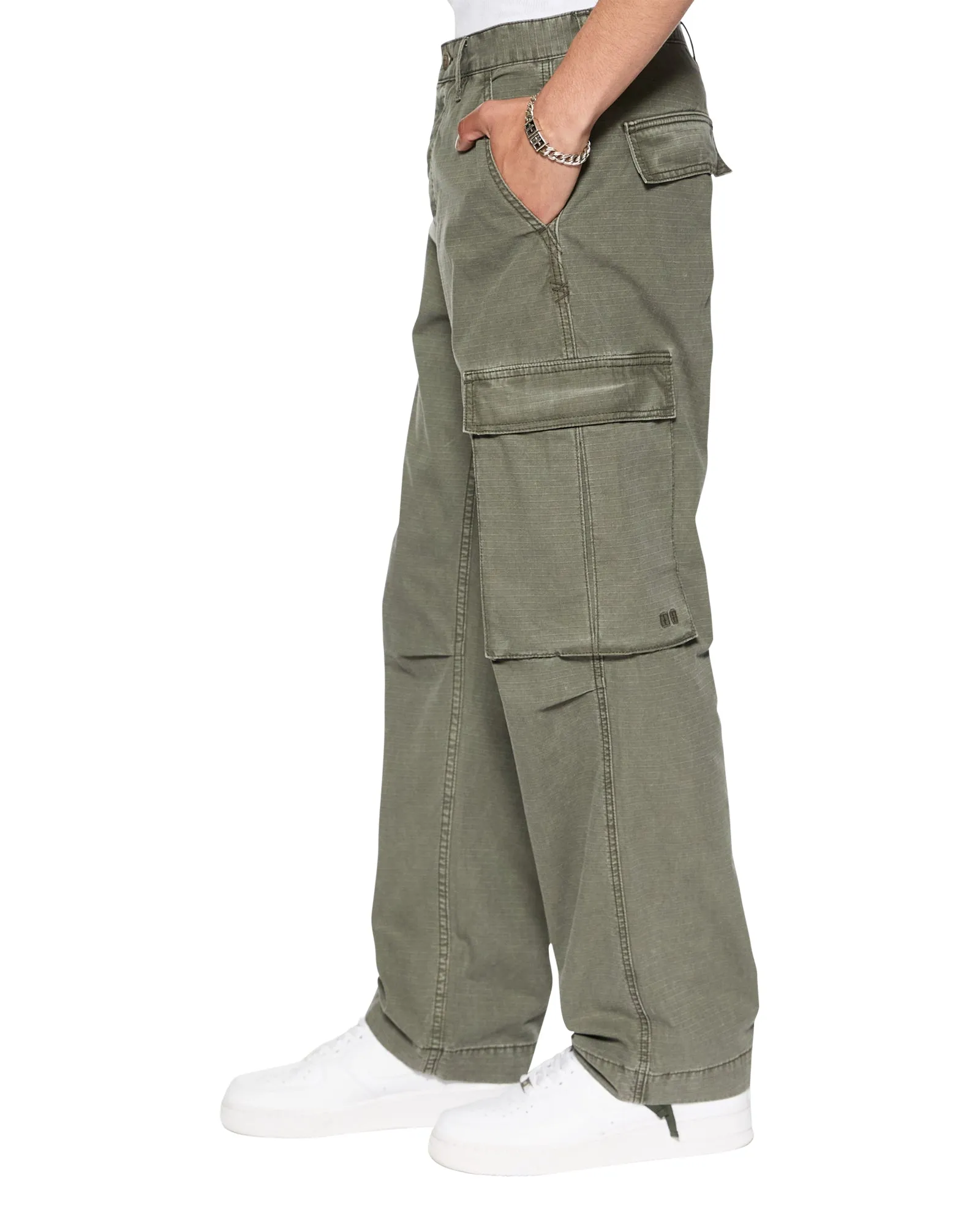 Essential Wear Smart Design FUGITIVE CARGO PANT FOREST