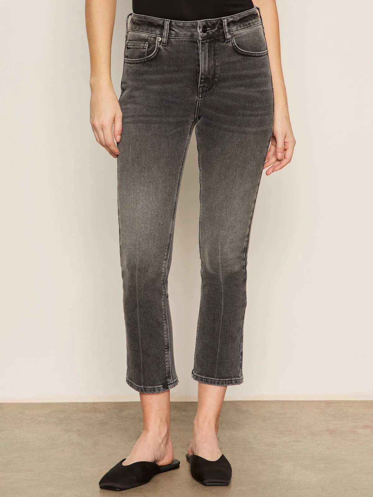 Lined interior elastic waistband Trendy Wearable Astra Kick Crop Jean Washed Black Denim