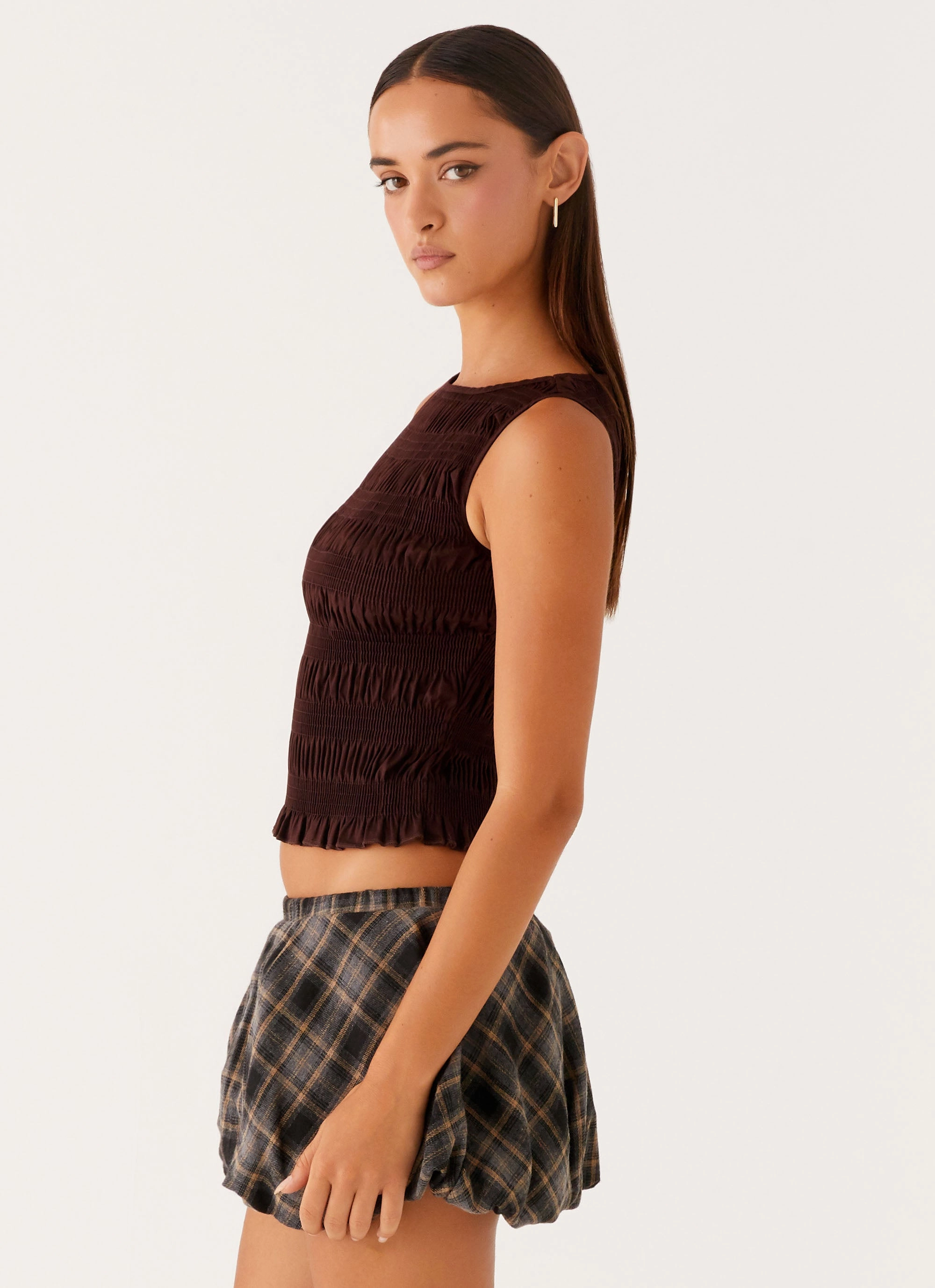 Anti Static Cloth Blend FrictionResistant Fabric Garden Kisses Shirred Top - Brown