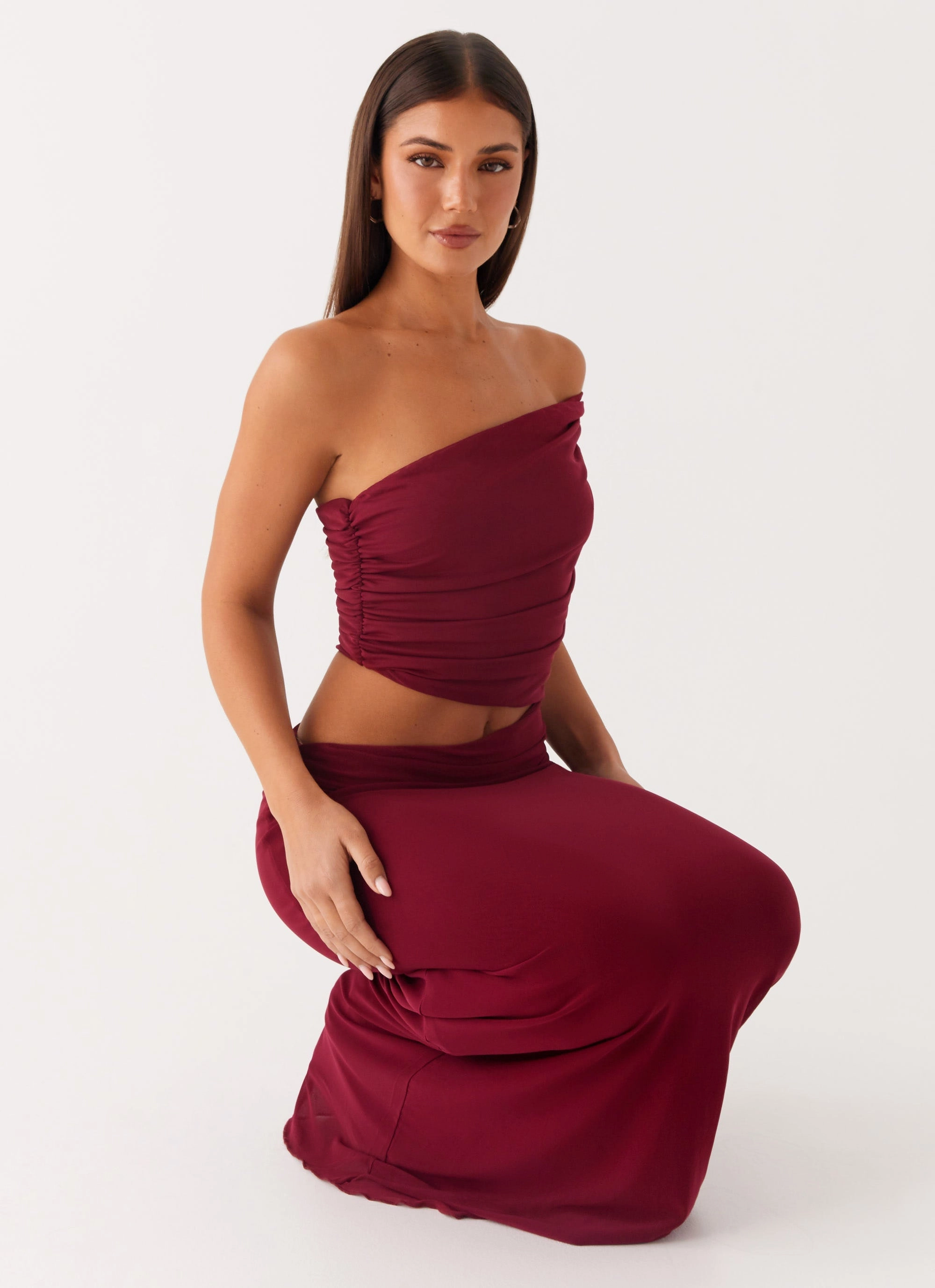 Asymmetrical hem Romantic dinner wear Gillian Maxi Dress - Maroon