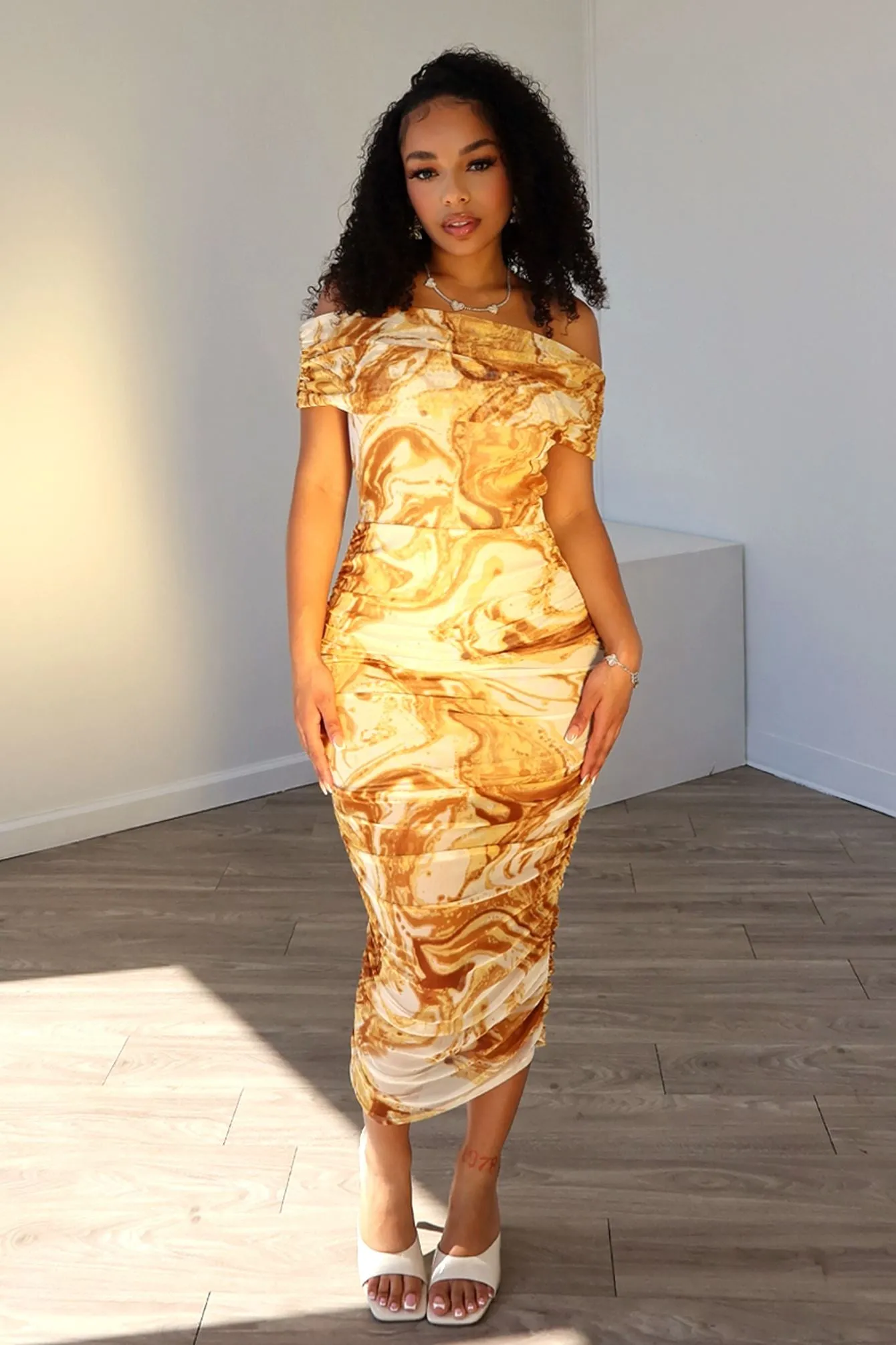 Golden Hour Mesh Ruched Dress Professional Comfort Clean Mood