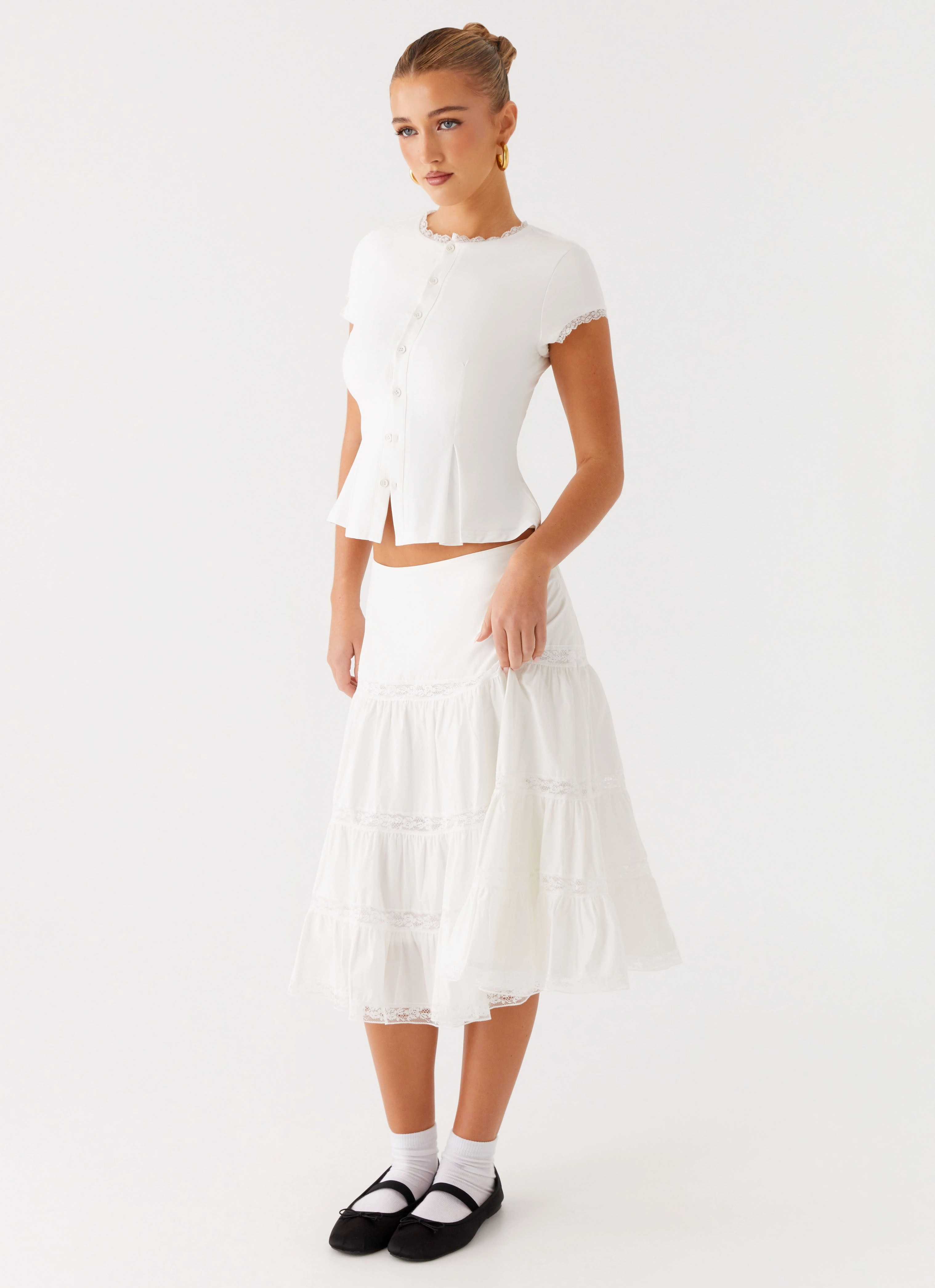 Full Circle Outfit Mood Good Vibes Midi Skirt - White