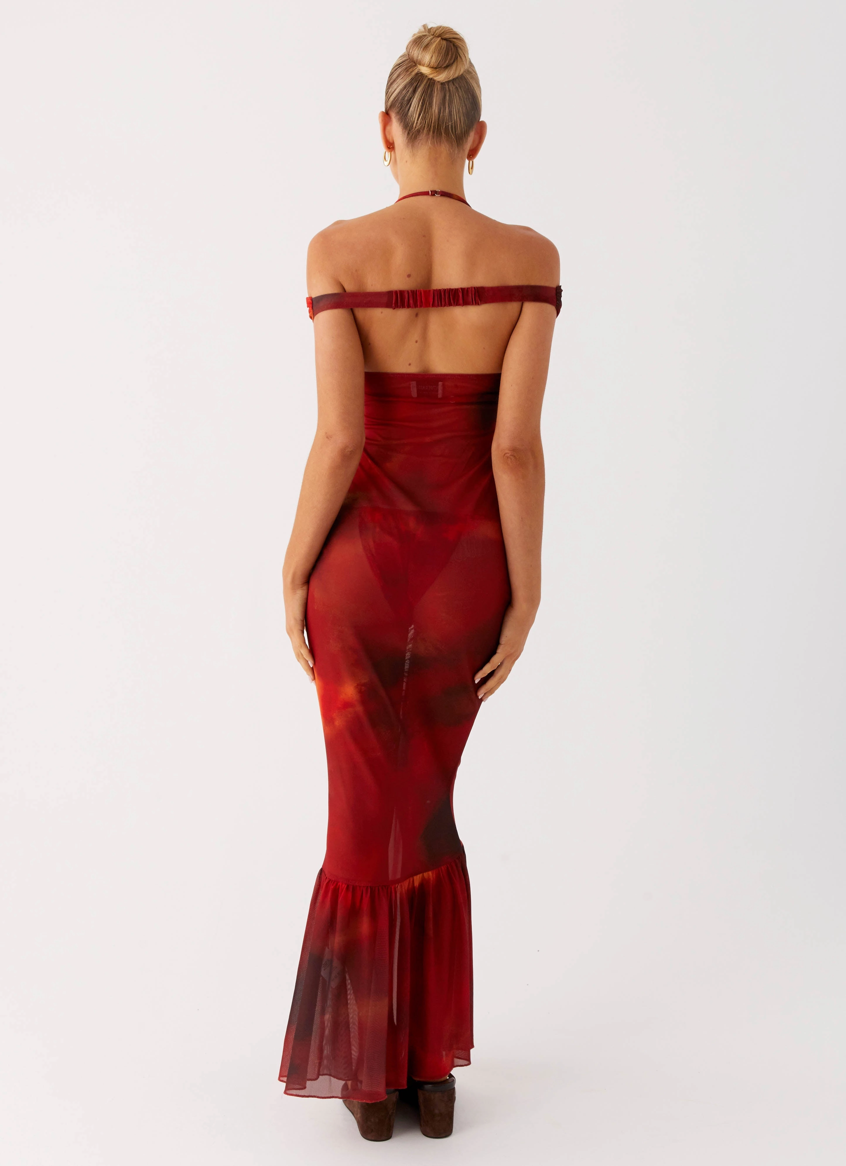 Delicate Tone Love Me Not Maxi Dress - Scarlet Blur
