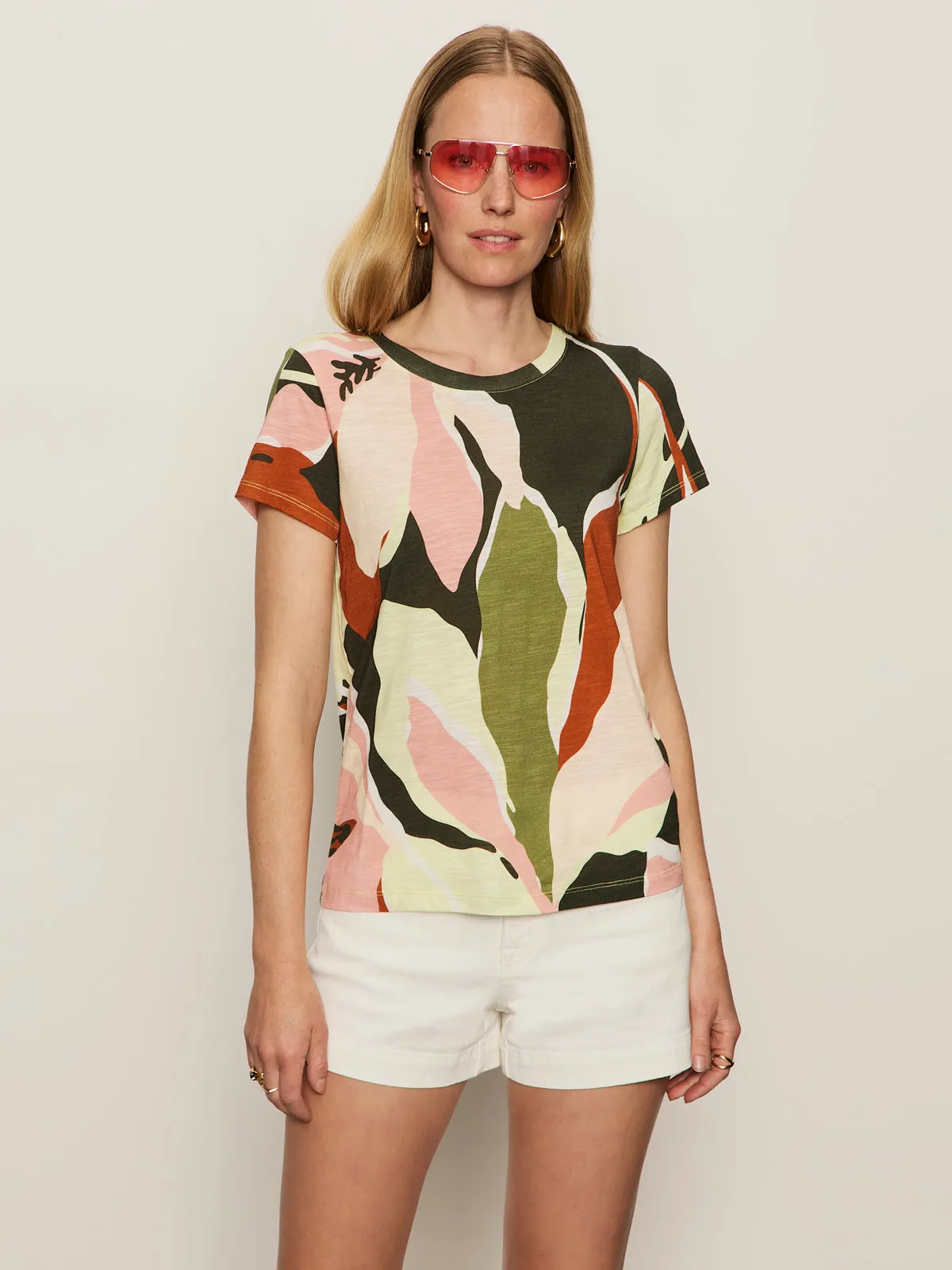 Non Restrictive Fit Sun Protection Fabric The Perfect Tee Reef Vibes