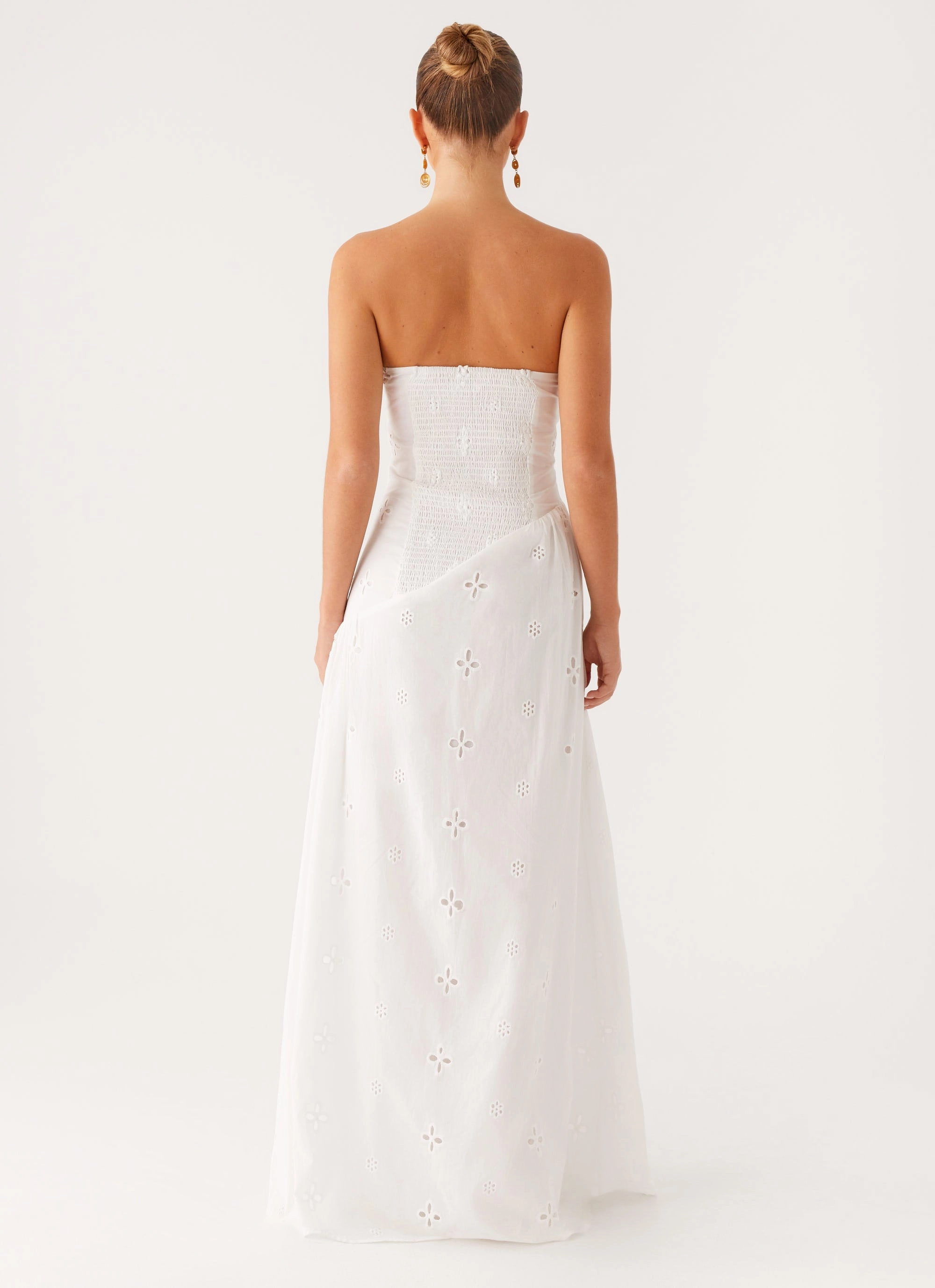 Sunkissed Maxi Dress - Ivory Ankle-length Subtle Flow