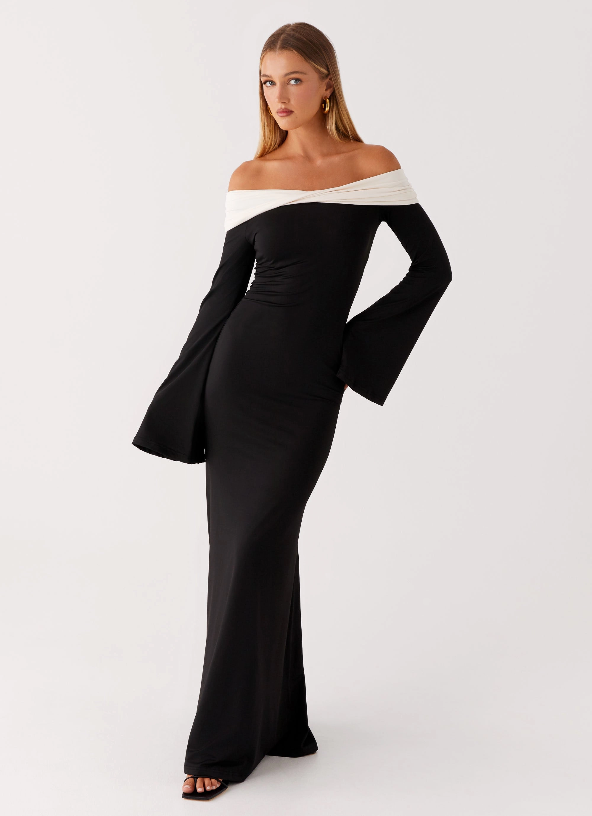 Office Classic Fashionable outfit for outings Hits Different Long Sleeve Maxi Dress - Black