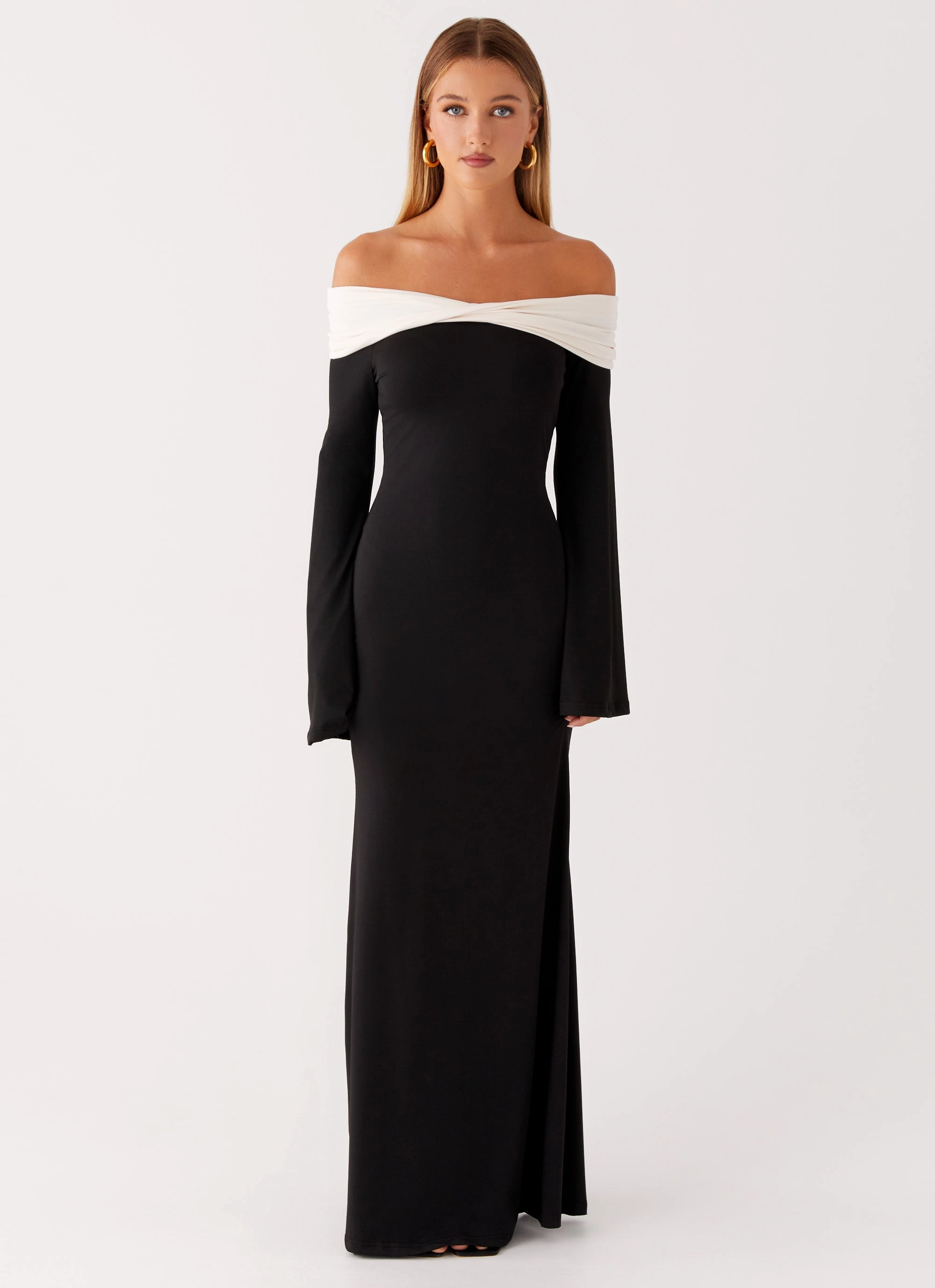 Dreamy Presence Hits Different Long Sleeve Maxi Dress - Black