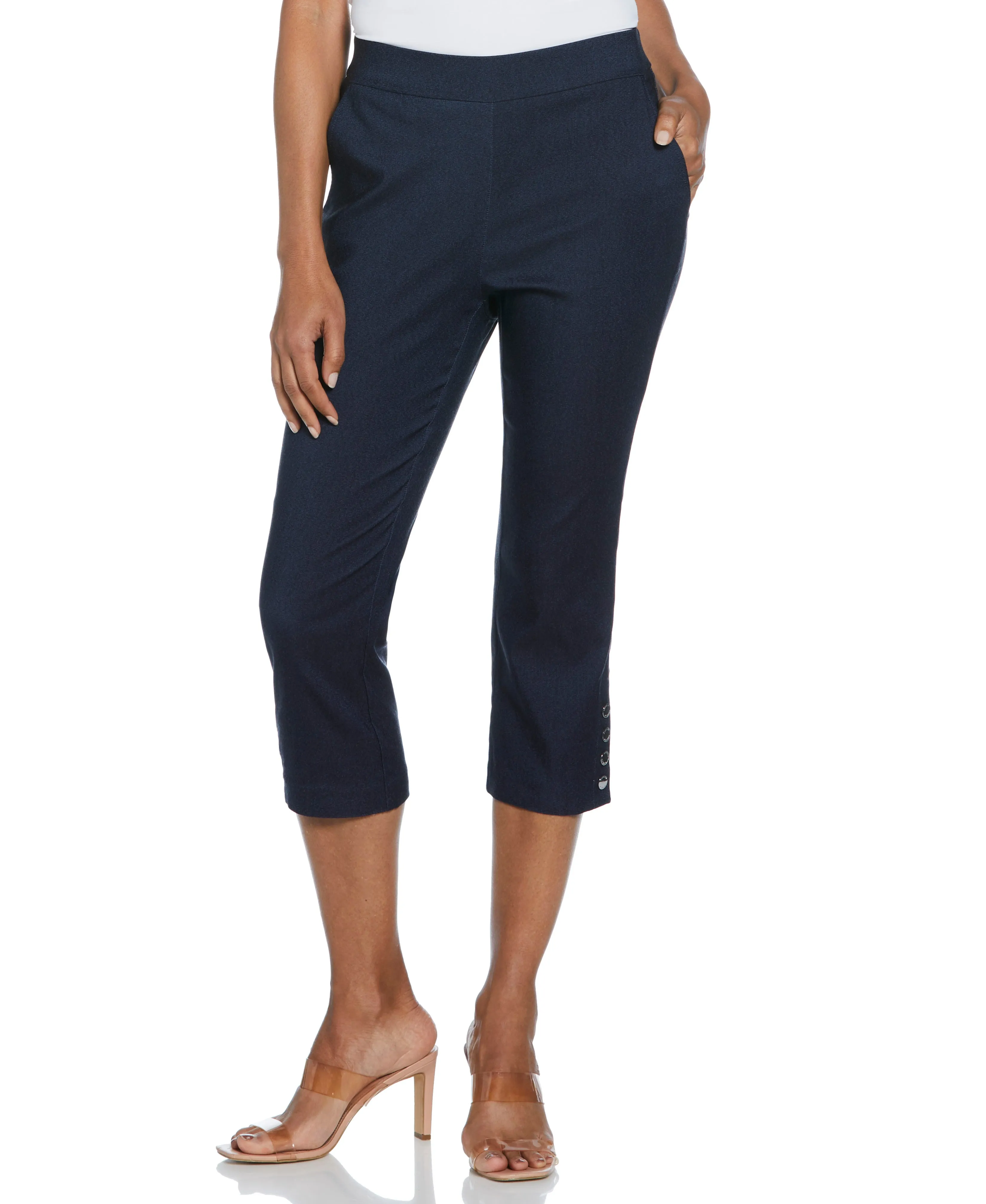 HighRiseWaist Timeless Comfort Fit Indigo Rinse Rivet Detail Pull-On Capris