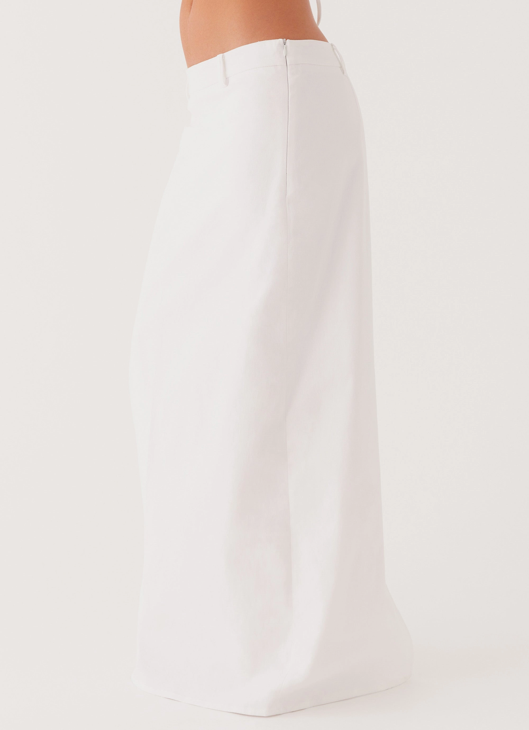 Subtle Finish Chill Vibe Jaslyn Maxi Skirt - White