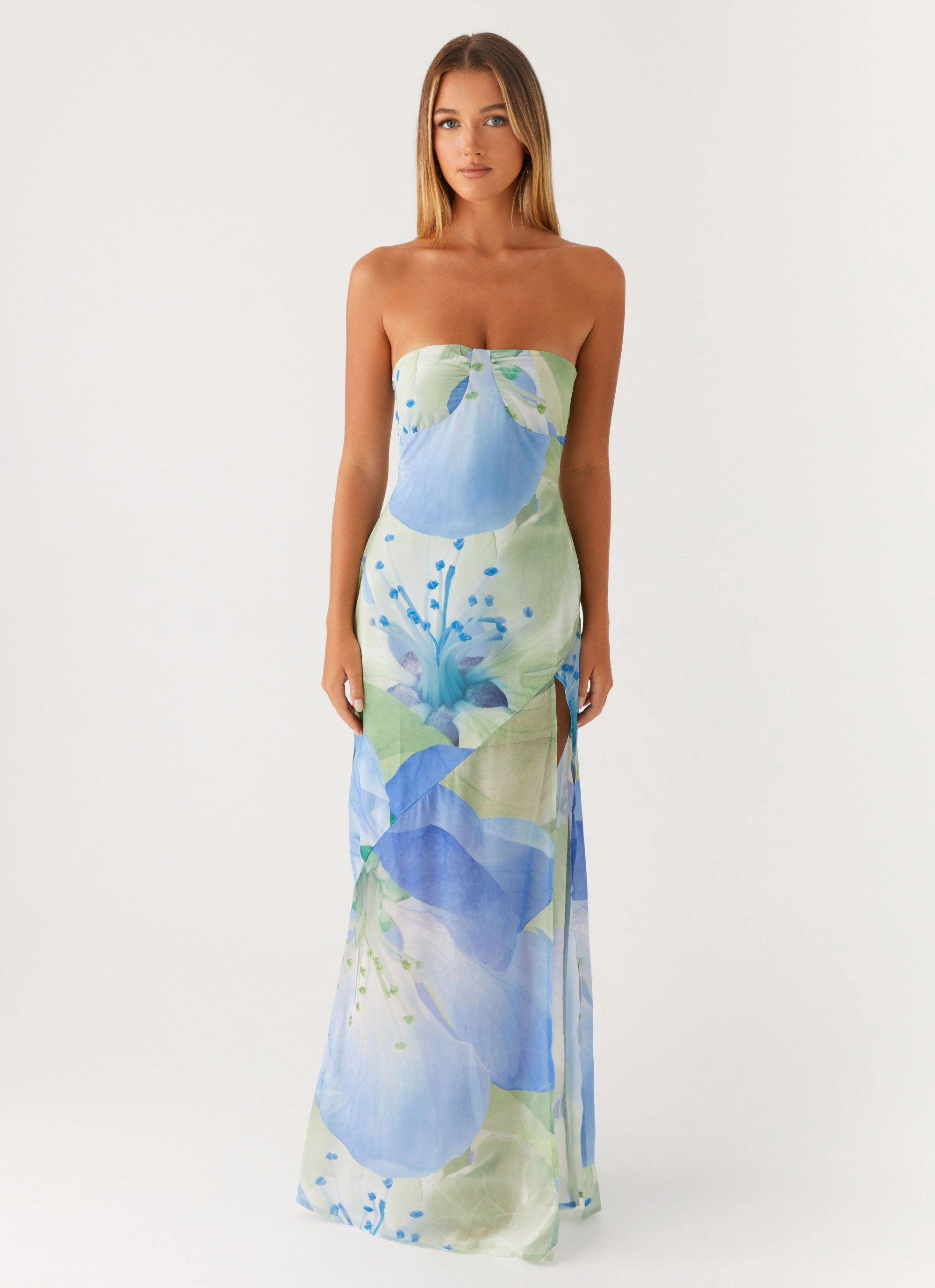 Lawson Maxi Dress - Flower Print Sharp Finish Polite Vibe