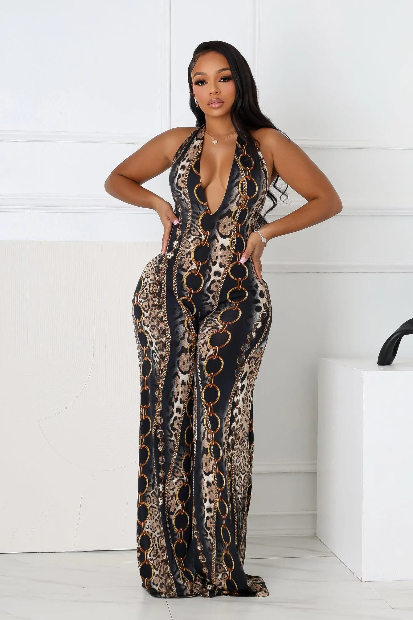 MultiPocket PermeableCloth Baroque Blaze Printed Backless Jumpsuit