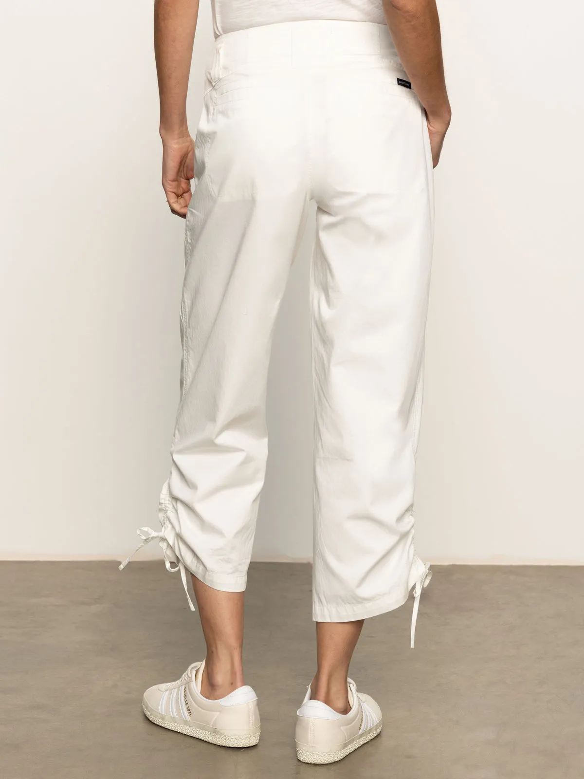 Utility High Rise Capri Pant Bleached White Quick Dry Fabric Sporty Style