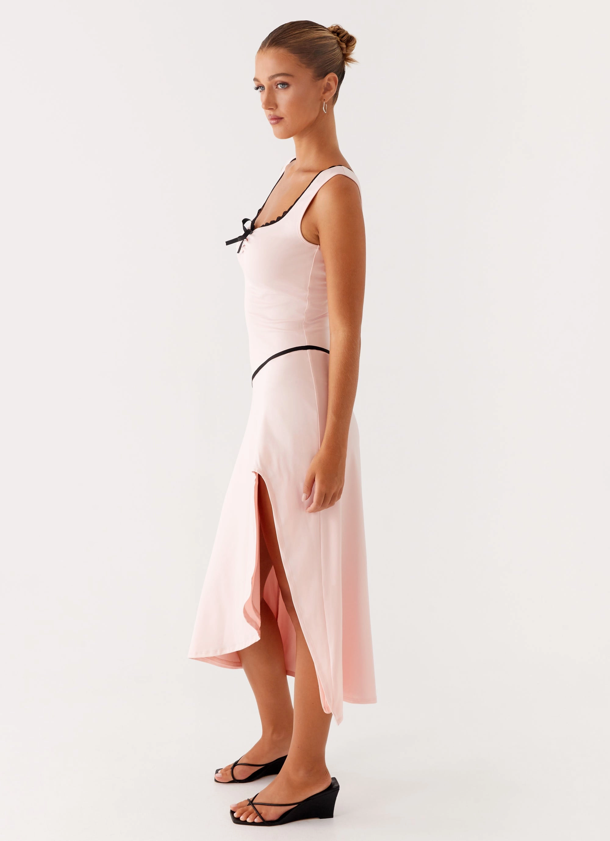 Airy Weave Feel Good Darlene Midi Dress - Pink