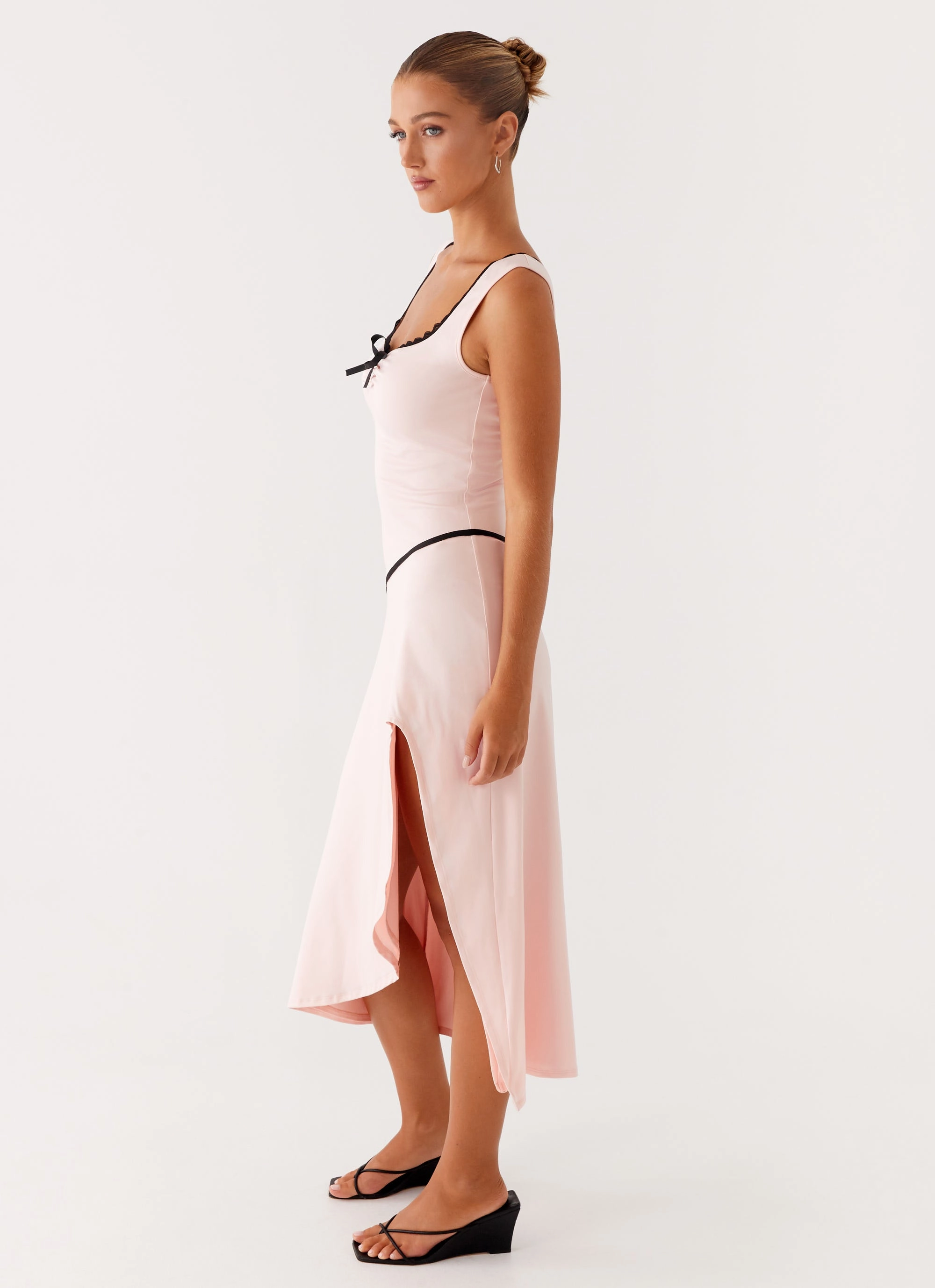 Event Ready Comfy Flex Darlene Midi Dress - Pink