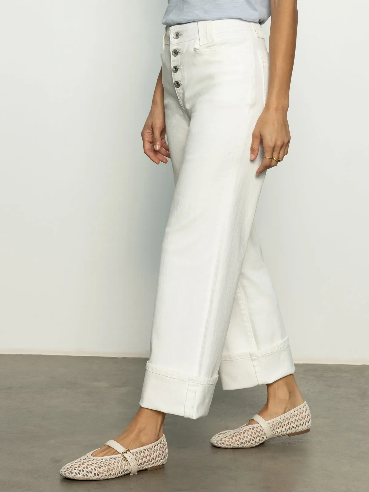 Comfort Wearable ReinforcedHemline Luna Cuffed Standard Rise Jeans Bleached White