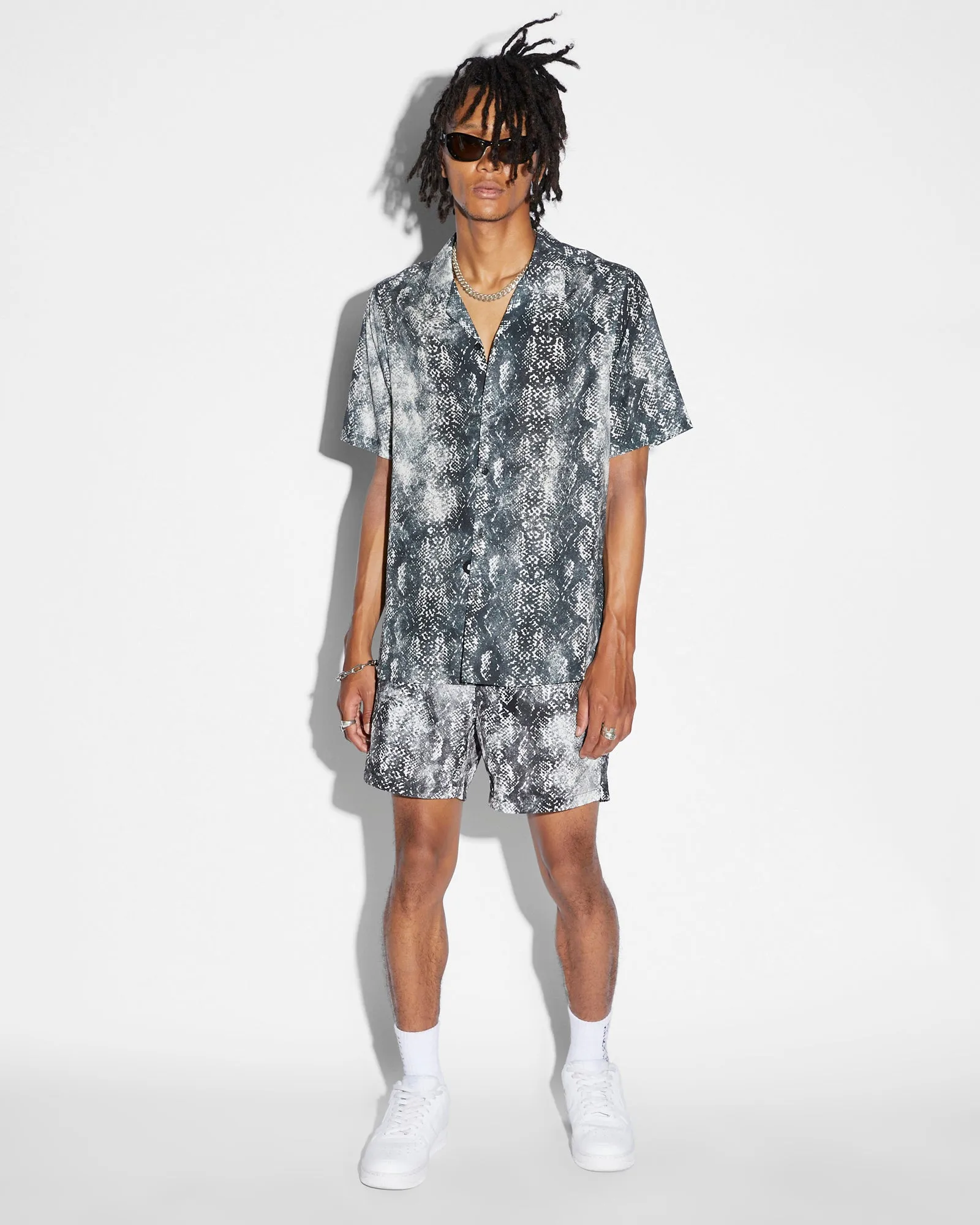 MAMBA RESORT SS SHIRT BLACK Casual Clothing