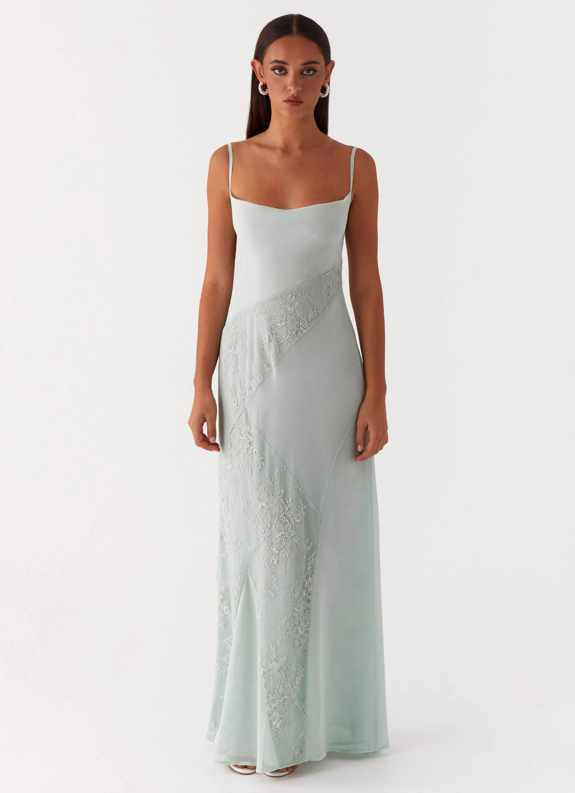 Seasonal piece Elegant Detail Gabriana Maxi Dress - Sage