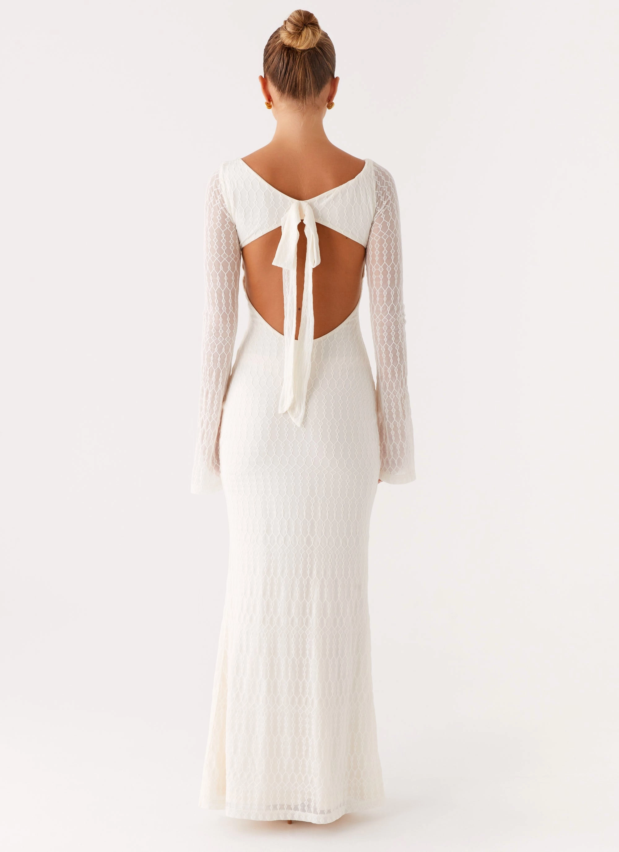 Ethereal Long Sleeve Maxi Dress - Ivory Country View Everyday Outfit