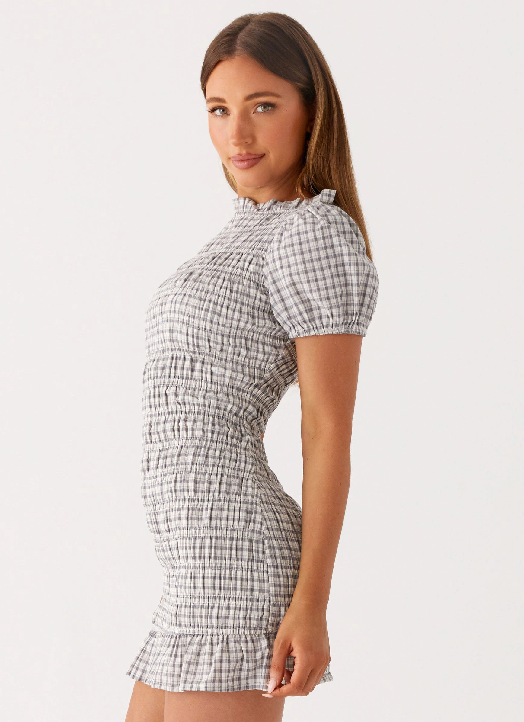 Easy-to-style casual dress Light Fall Millicent Ruched Mini Dress - Grey Check