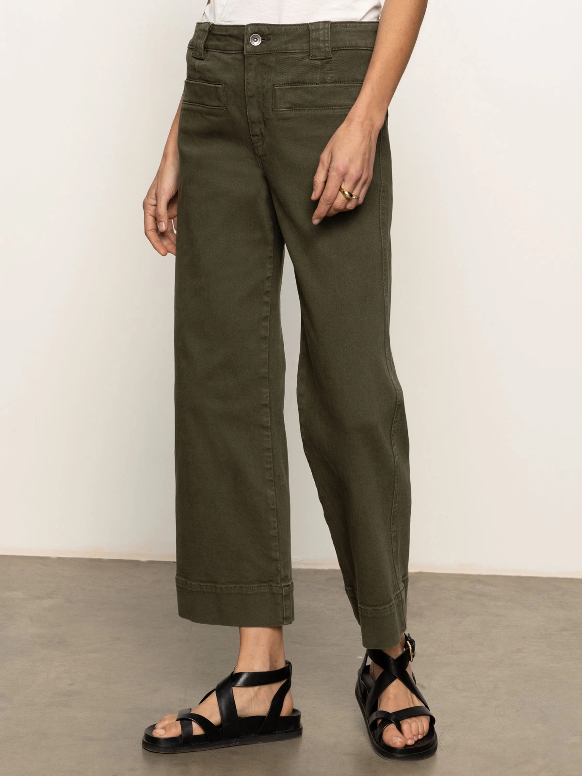 Voyage Standard High Rise Crop Pant Kalamata Professional Wear