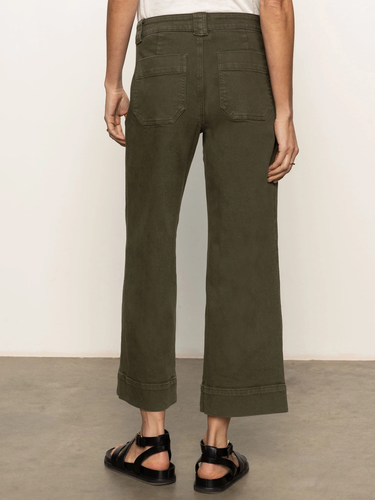 Voyage Standard High Rise Crop Pant Kalamata LightweightConstruction UltraLightweight