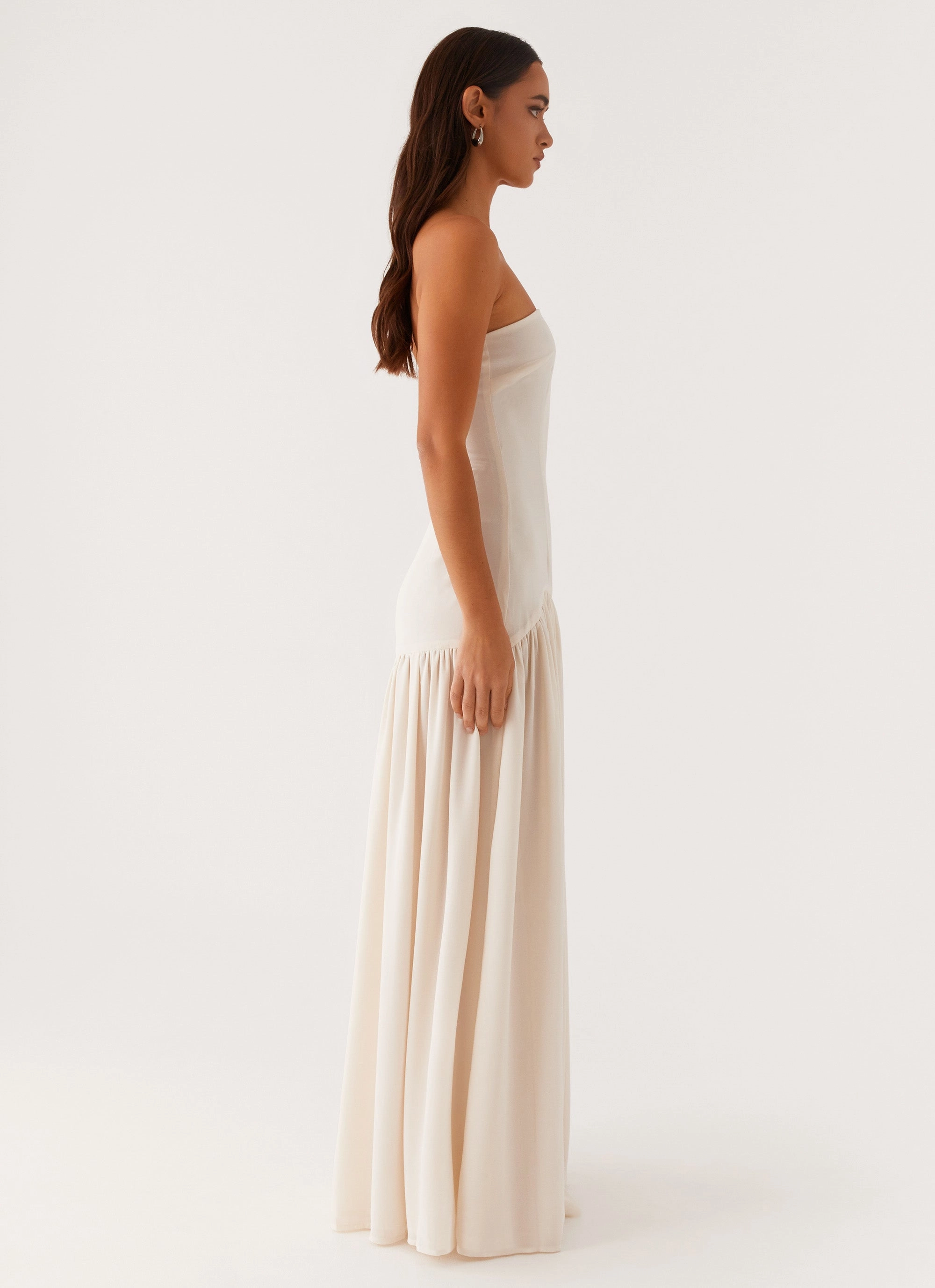 Eden Strapless Maxi Dress - Ivory Elegant Finish