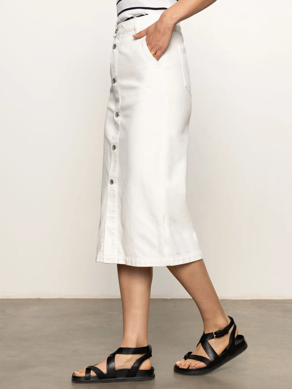 Slip Resistant Waist Carrier Denim Skirt Bleached White