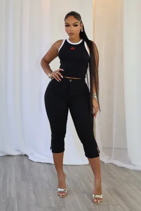 CollapsibleFrame BreathableMeshPanels Lois Cherry Graphic Crop Top