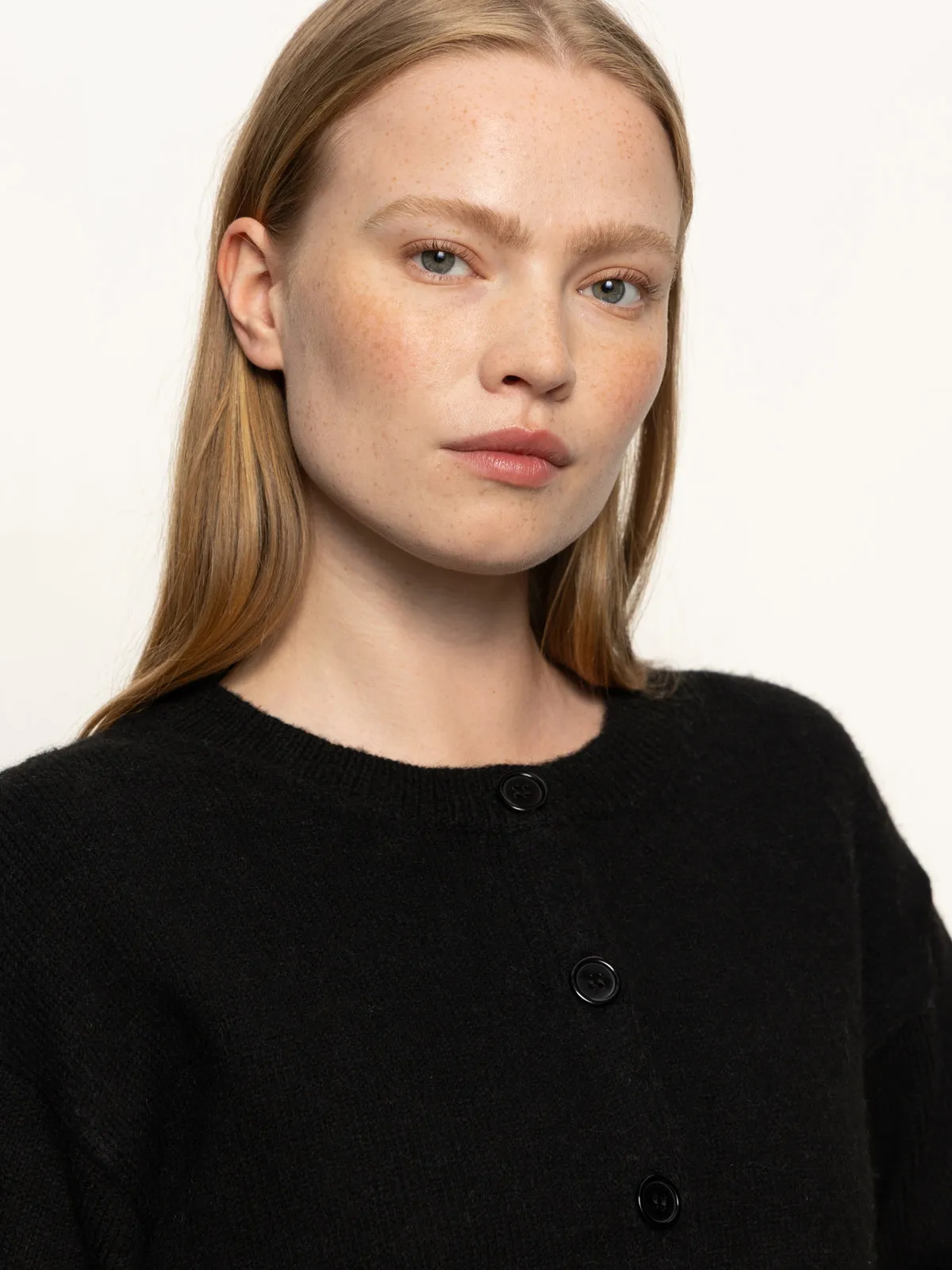 Must-Have Cardi Black Quick-Dry Minimalist Cuff