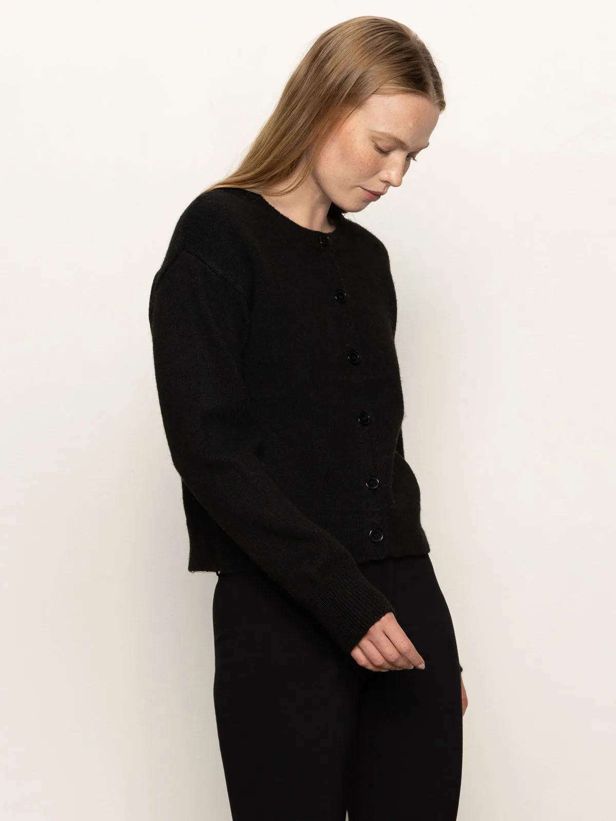 Must-Have Cardi Black Compression Gradient LightweightMaterial
