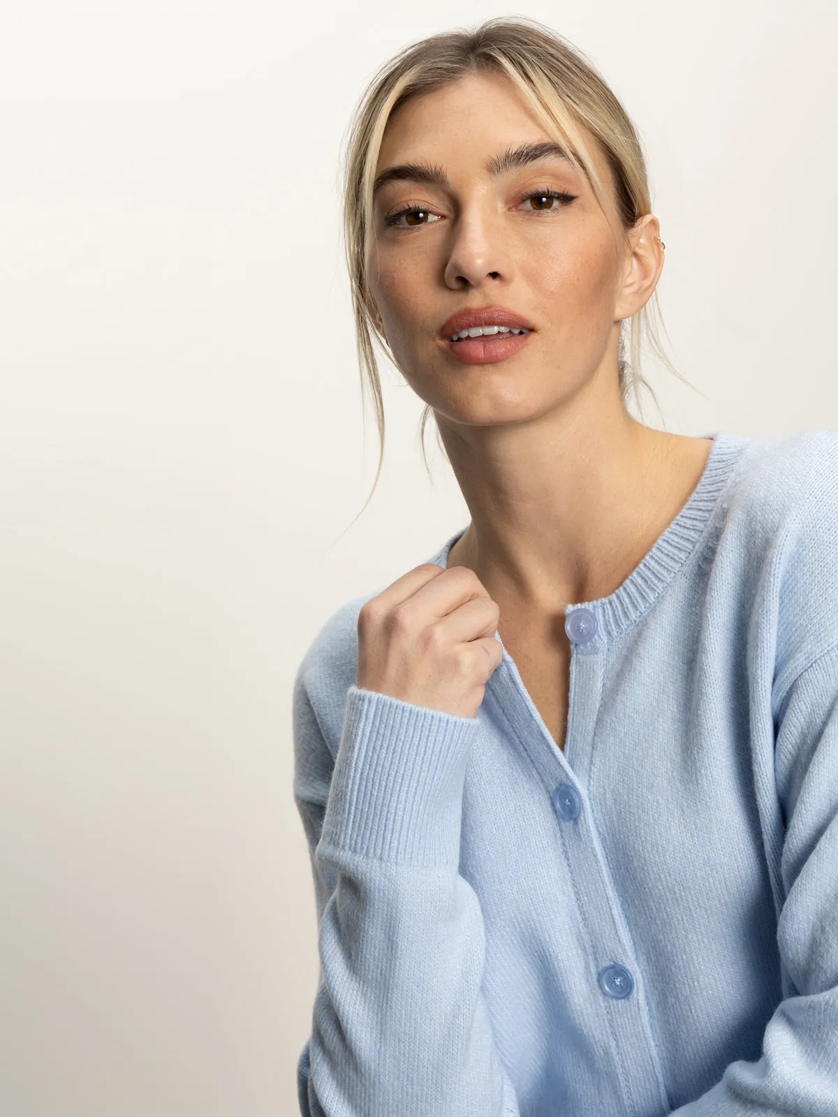 Must-Have Cardi Blue Powder Long Sleeve Tee