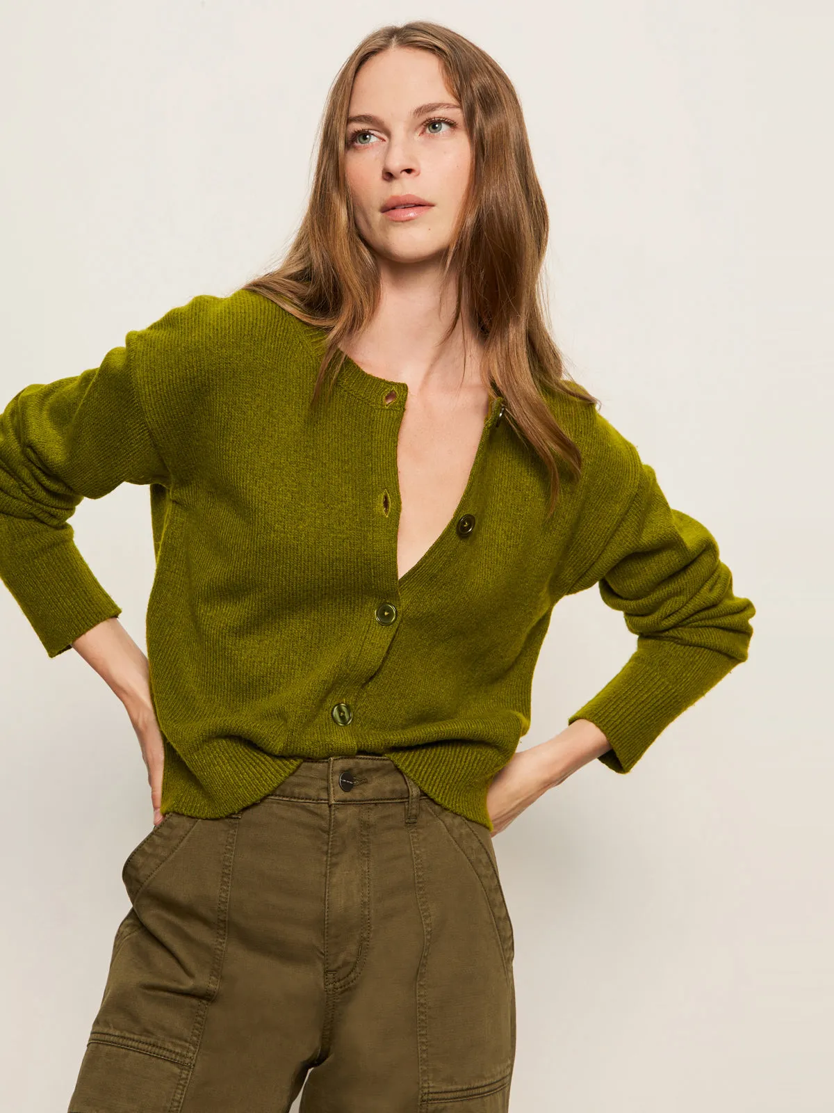 Must-Have Cardi Martini Olive Resilient Elasticity Layered Sleeve