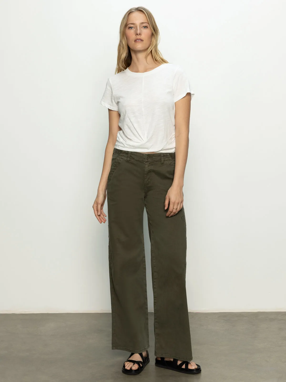 WrinkleFree Weave Ergonomic Shoulder Cut Highstreet Tee White