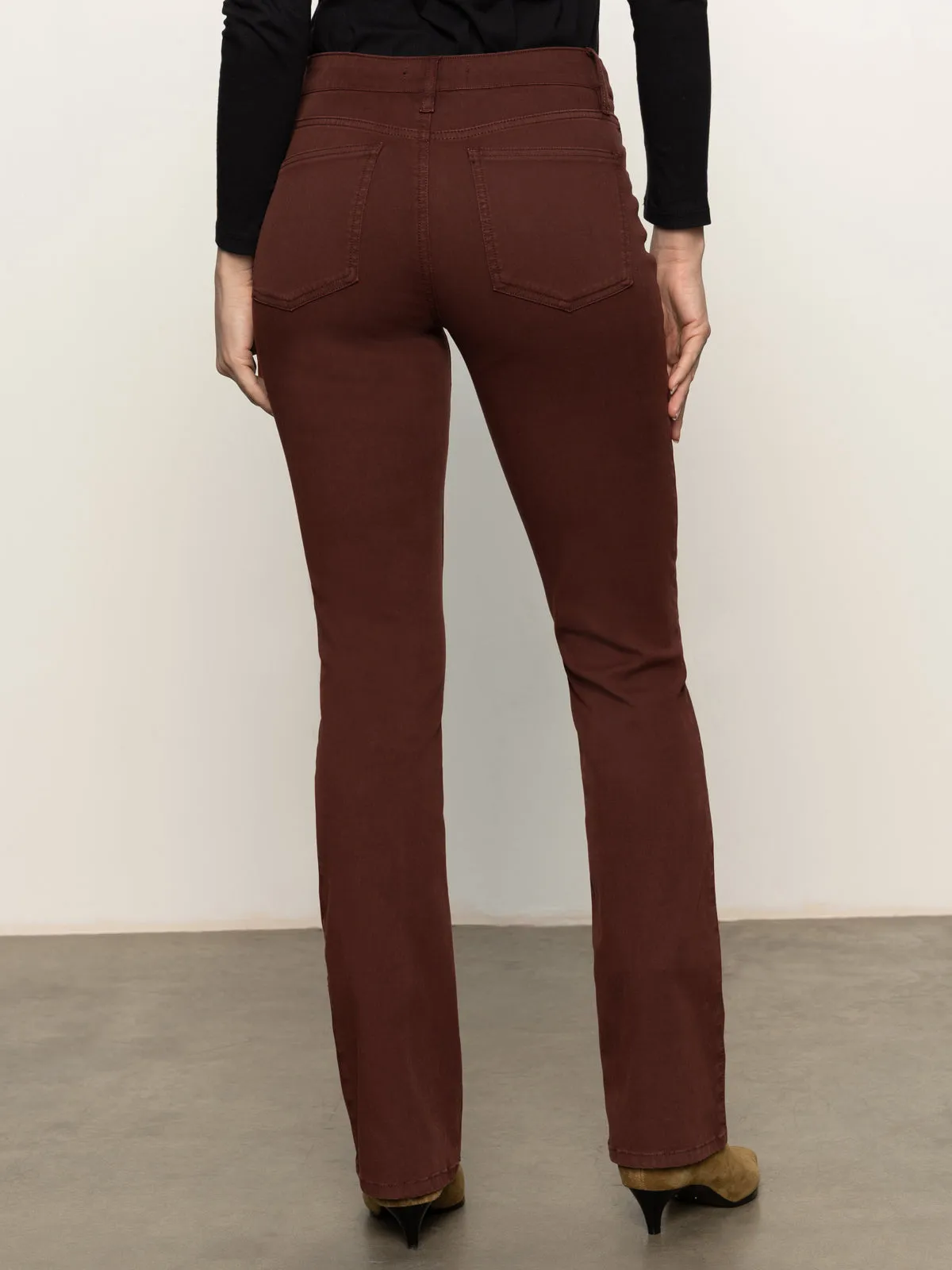Stain Release Finish Sculpted Brook Bootcut Pant Chicory