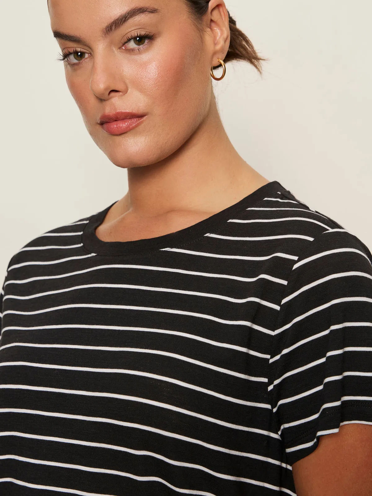 The Perfect Tee White/Black Stripe 5 Extended Sizing OdorResistant Fabric