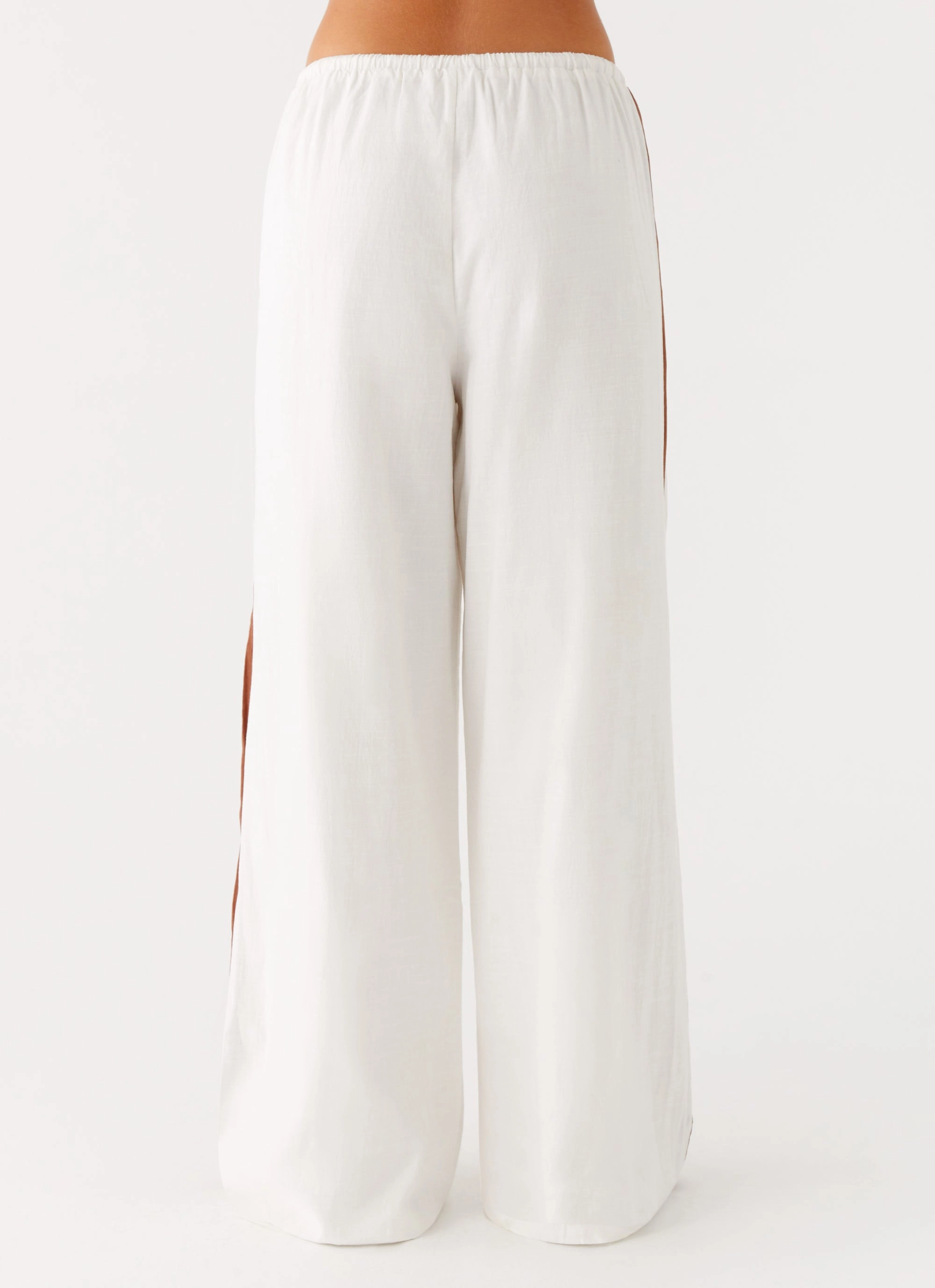 Flattering Comfort Dalida Linen Pants - Ivory