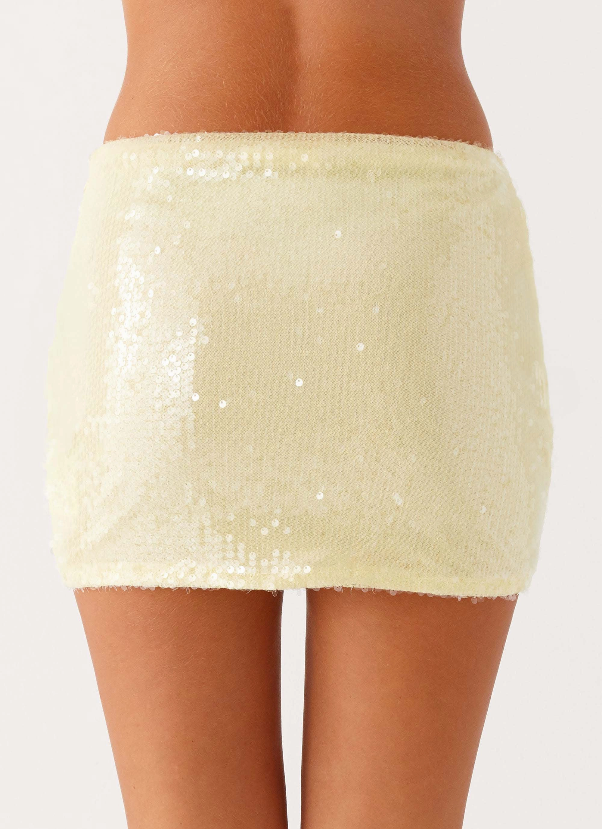 Nostalgic Nights Sequin Mini Skirt - Lemon Spritz On-The-Go Outfit