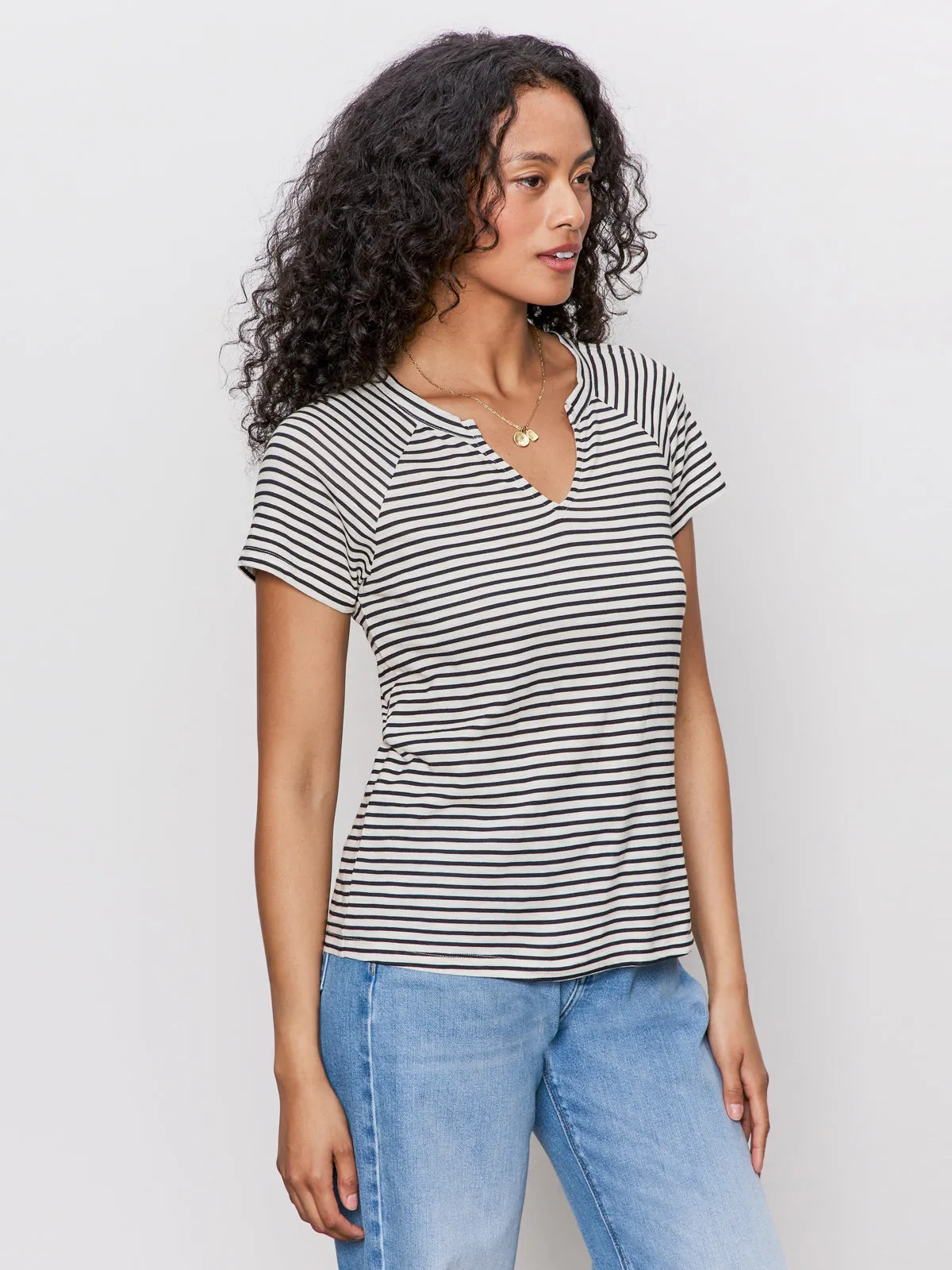 Notch Neck Tee Light Oat/Black Stripe Luxurious Feel OdorResistantFinish