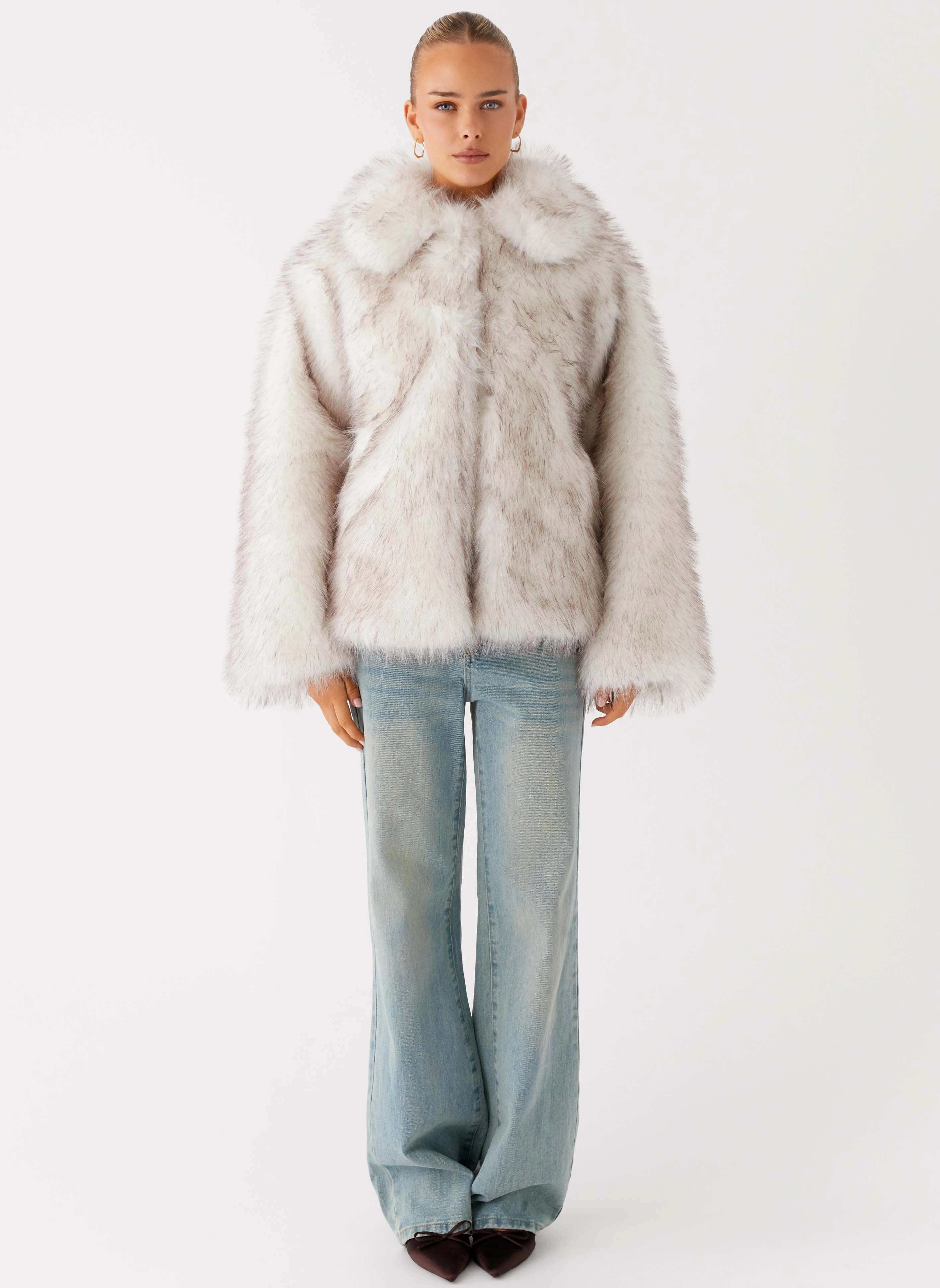 Weekend Fit Wrinkle Resistant Novera Faux Fur Jacket - White Grey